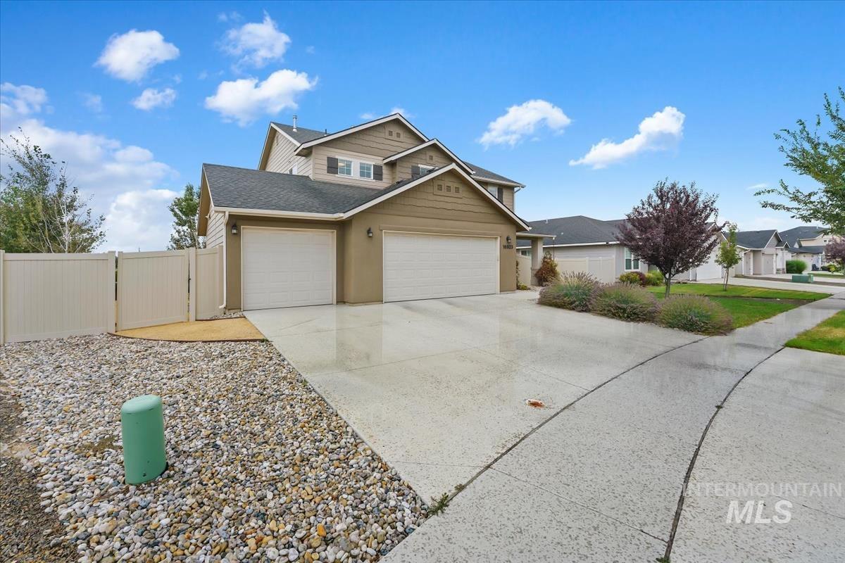 16923 N Lowerfield Loop, Nampa, Idaho 83687, 4 Bedrooms, 2.5 Bathrooms, Residential For Sale, Price $475,000,MLS 98999617