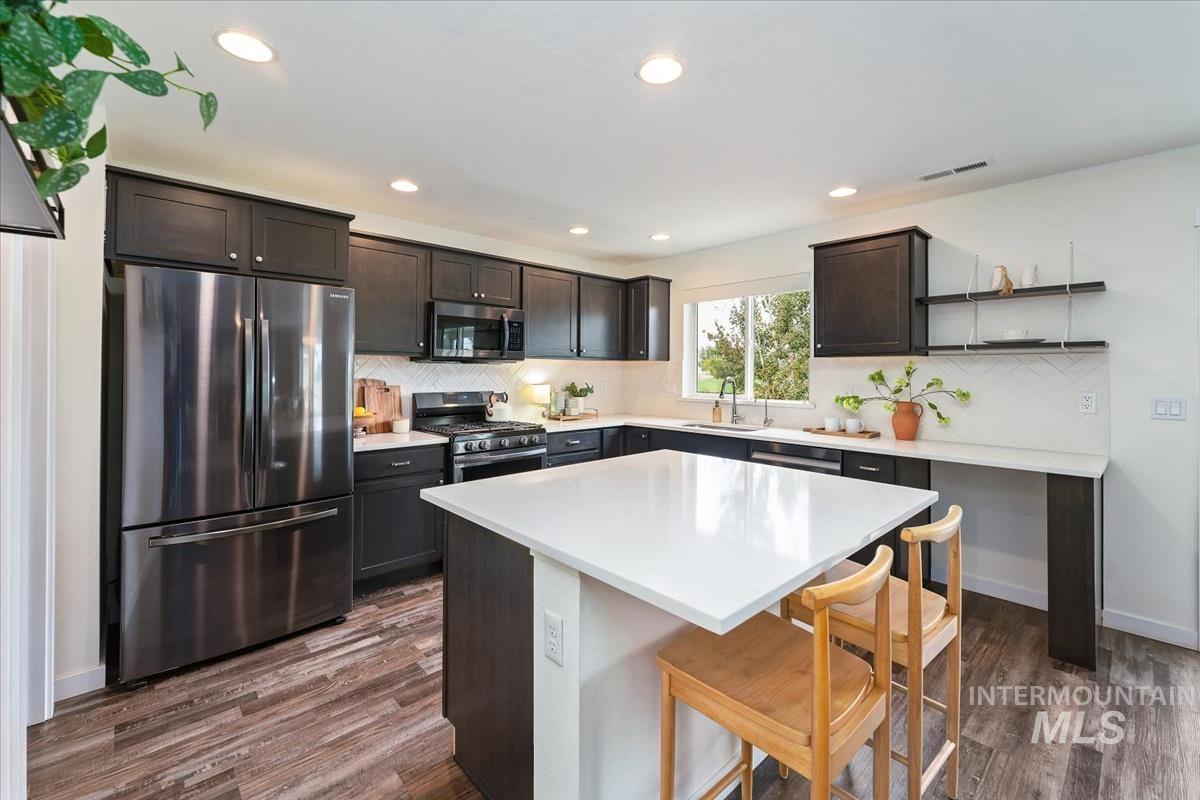 16923 N Lowerfield Loop, Nampa, Idaho 83687, 4 Bedrooms, 2.5 Bathrooms, Residential For Sale, Price $475,000,MLS 98999617