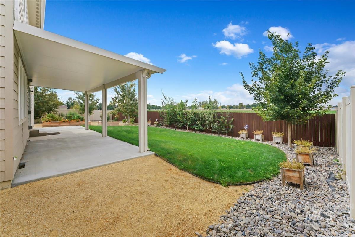 16923 N Lowerfield Loop, Nampa, Idaho 83687, 4 Bedrooms, 2.5 Bathrooms, Residential For Sale, Price $475,000,MLS 98999617