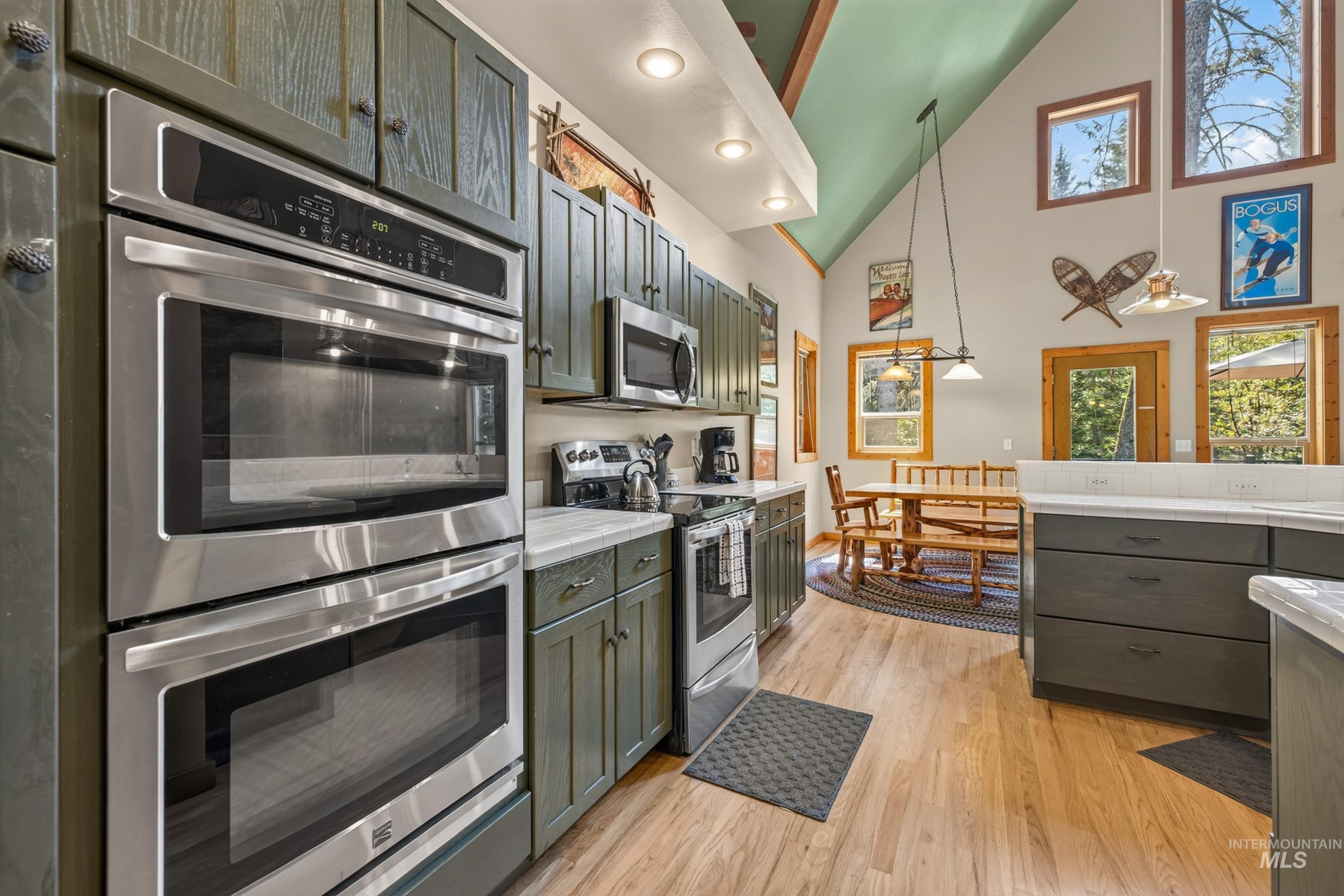 1190 Majestic View Drive, McCall, Idaho 83638, 5 Bedrooms, 3 Bathrooms, Residential For Sale, Price $1,325,000,MLS 98999618