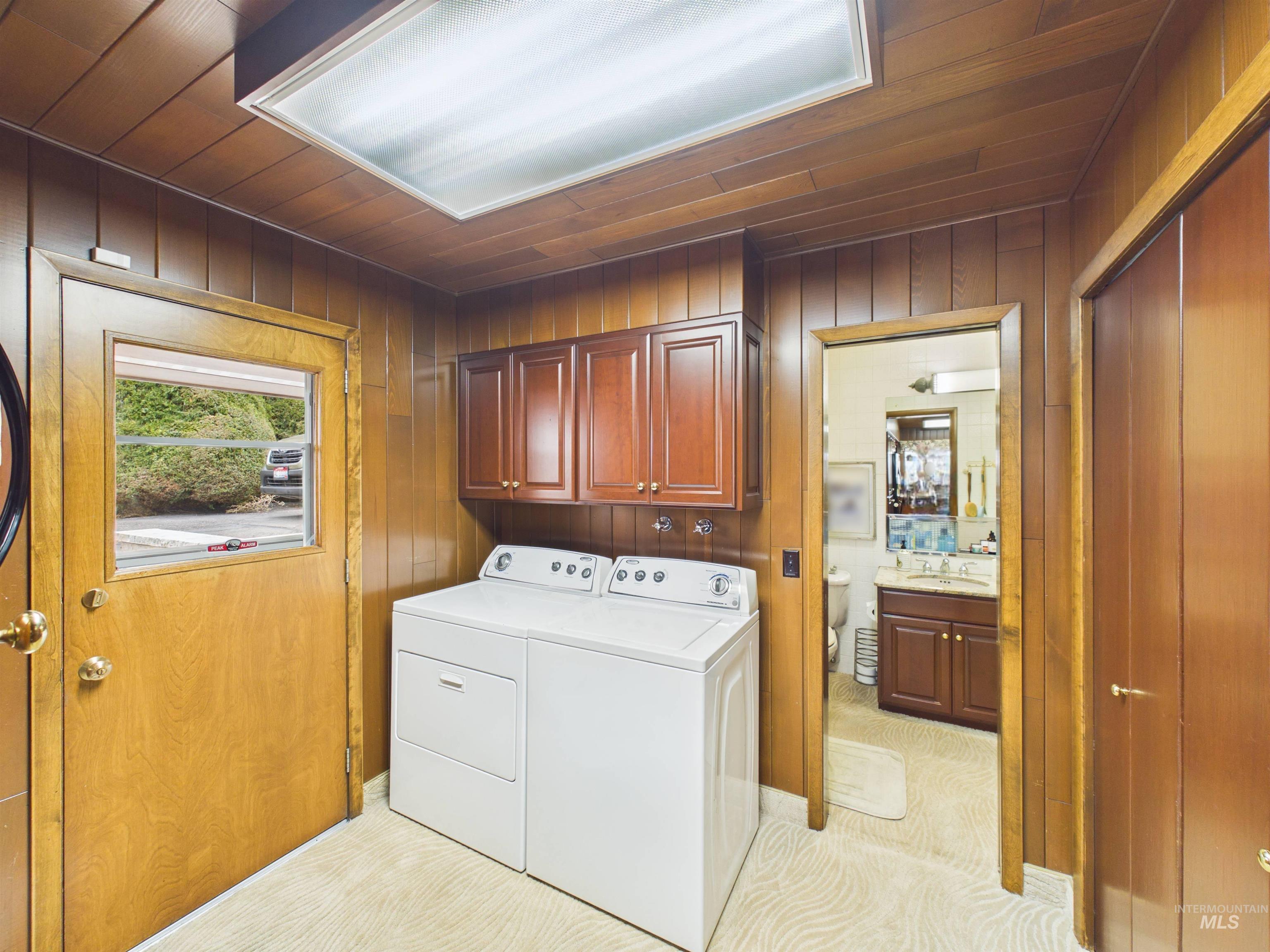 35 Van Engelen Road, Burley, Idaho 83318, 3 Bedrooms, 4 Bathrooms, Residential For Sale, Price $1,099,000,MLS 98999619