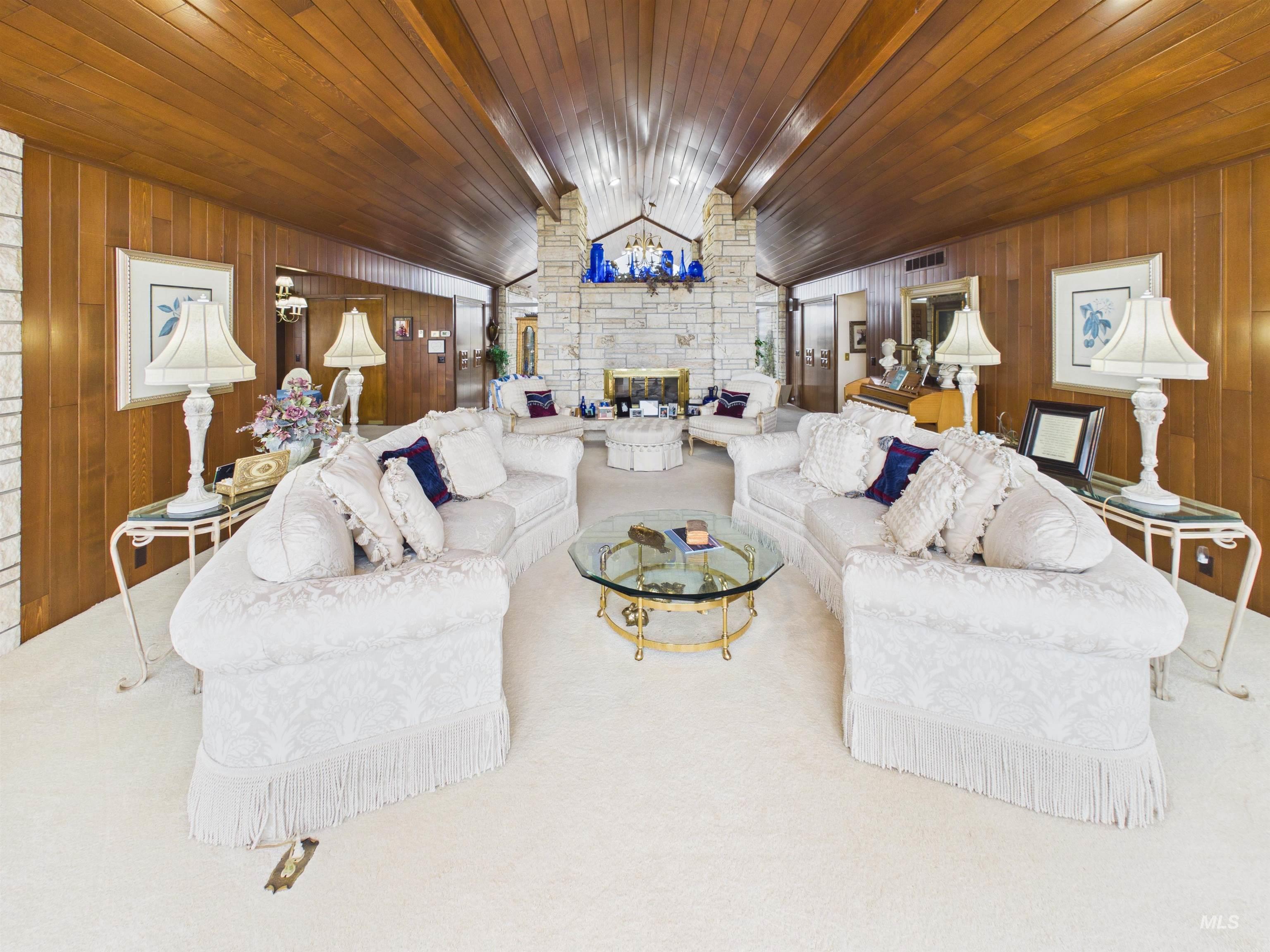 35 Van Engelen Road, Burley, Idaho 83318, 3 Bedrooms, 4 Bathrooms, Residential For Sale, Price $1,099,000,MLS 98999619