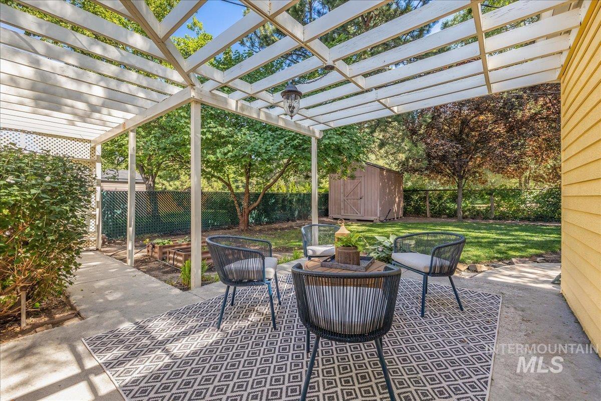 2710 N 28th St, Boise, Idaho 83703, 4 Bedrooms, 2 Bathrooms, Residential For Sale, Price $699,900,MLS 98999620