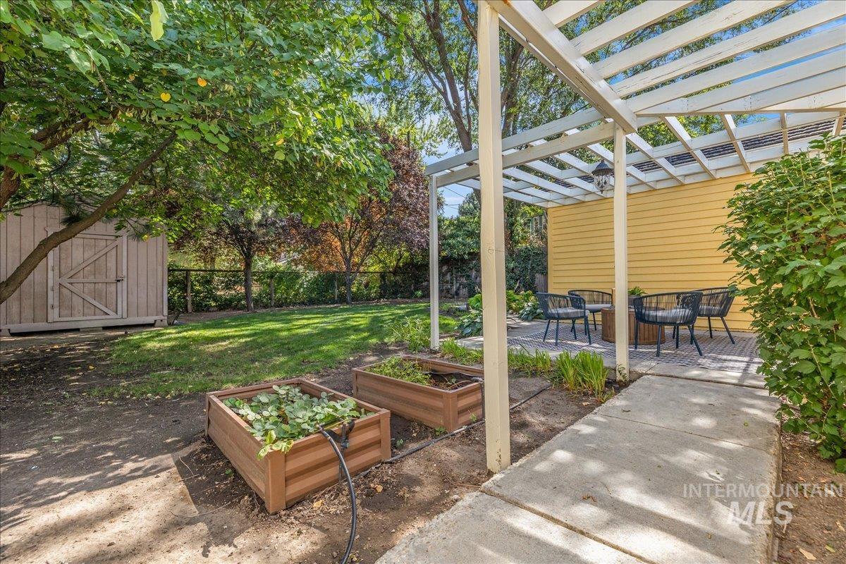 2710 N 28th St, Boise, Idaho 83703, 4 Bedrooms, 2 Bathrooms, Residential For Sale, Price $699,900,MLS 98999620