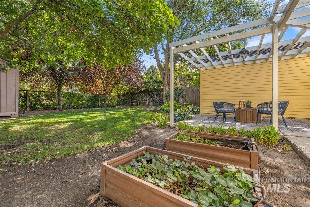2710 N 28th St, Boise, Idaho 83703, 4 Bedrooms, 2 Bathrooms, Residential For Sale, Price $699,900,MLS 98999620