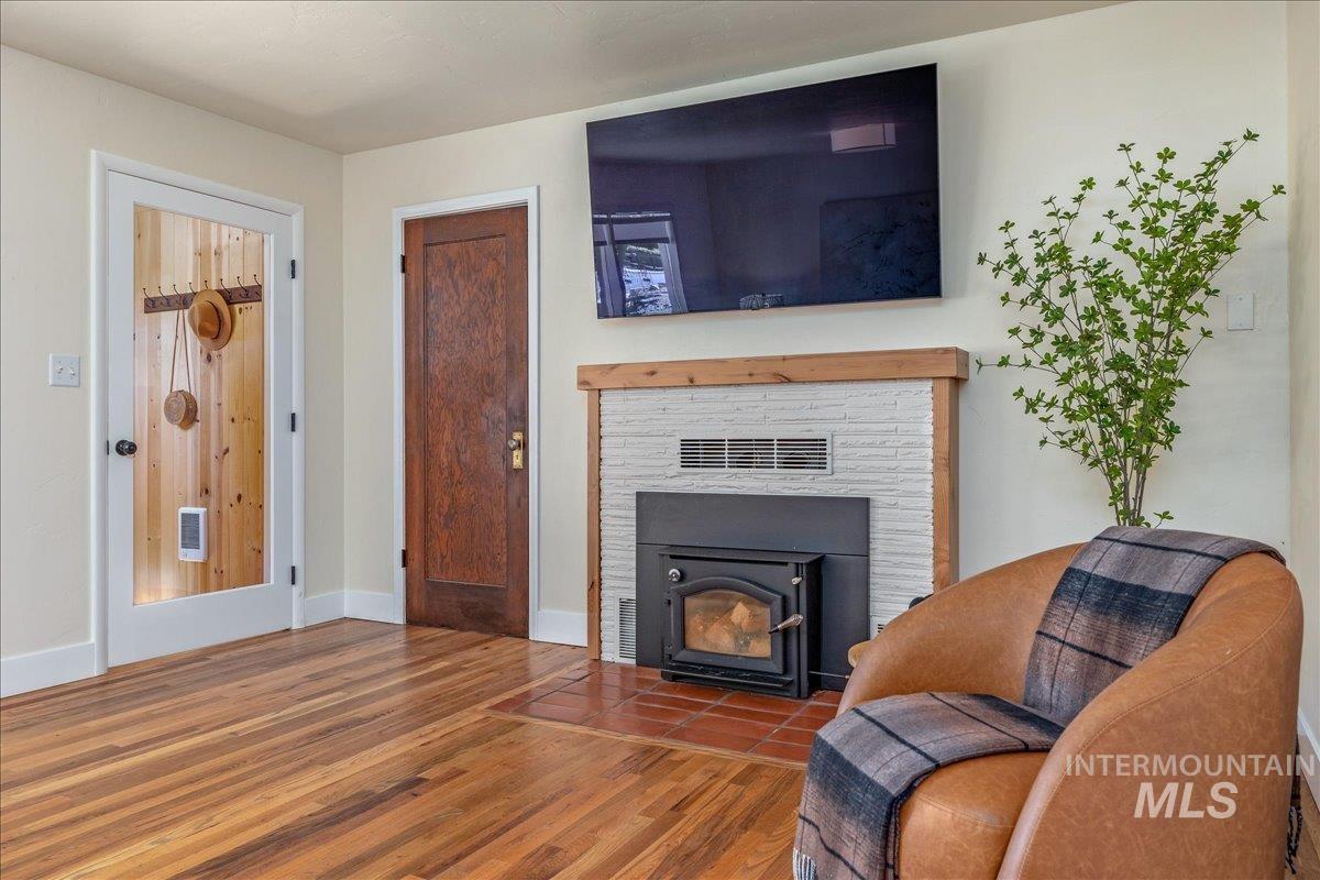 2710 N 28th St, Boise, Idaho 83703, 4 Bedrooms, 2 Bathrooms, Residential For Sale, Price $699,900,MLS 98999620