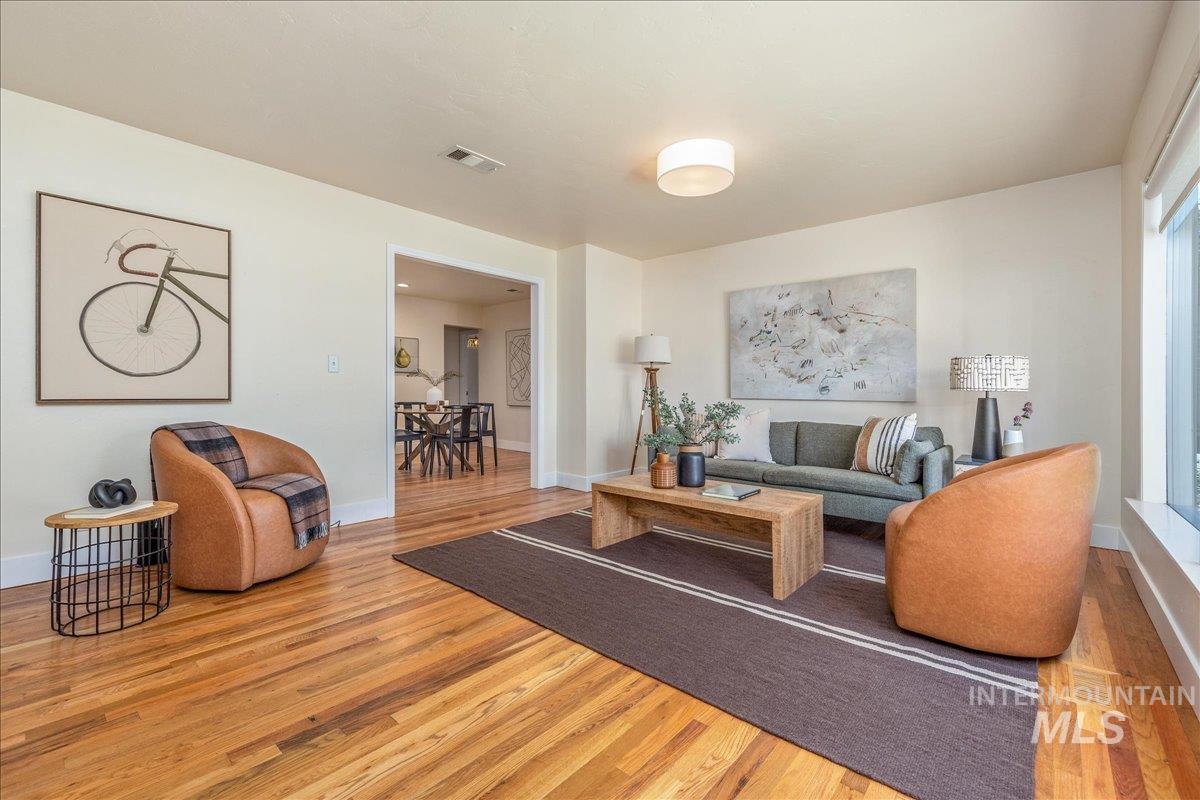 2710 N 28th St, Boise, Idaho 83703, 4 Bedrooms, 2 Bathrooms, Residential For Sale, Price $699,900,MLS 98999620