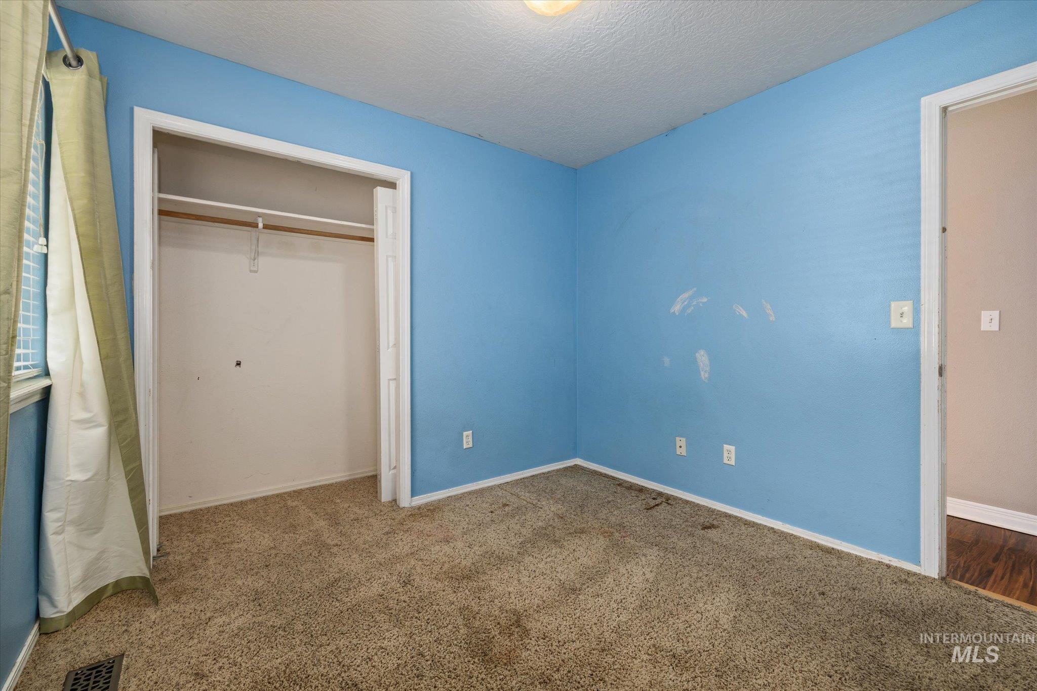 16842 Live Oak Pl, Caldwell, Idaho 83607, 3 Bedrooms, 2 Bathrooms, Residential For Sale, Price $360,000,MLS 98999624