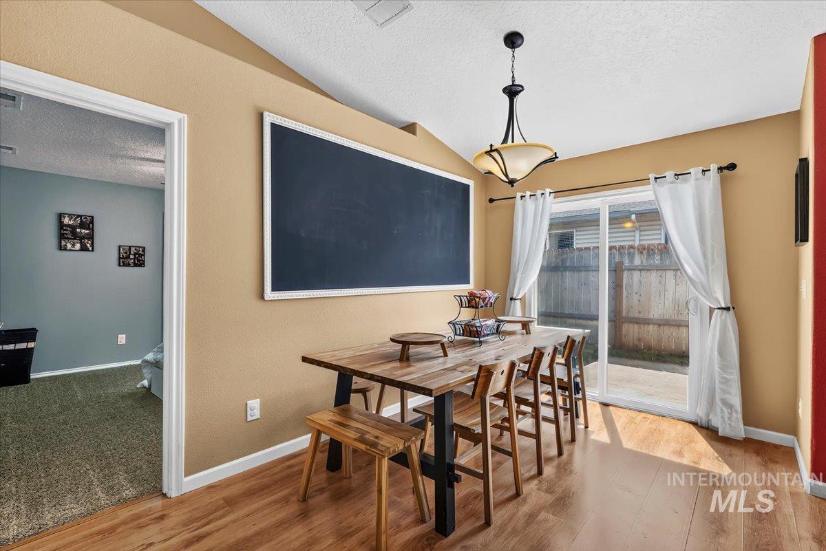 2131 E Colorado Ave, Nampa, Idaho 83686, 3 Bedrooms, 2 Bathrooms, Residential For Sale, Price $410,000,MLS 98999627