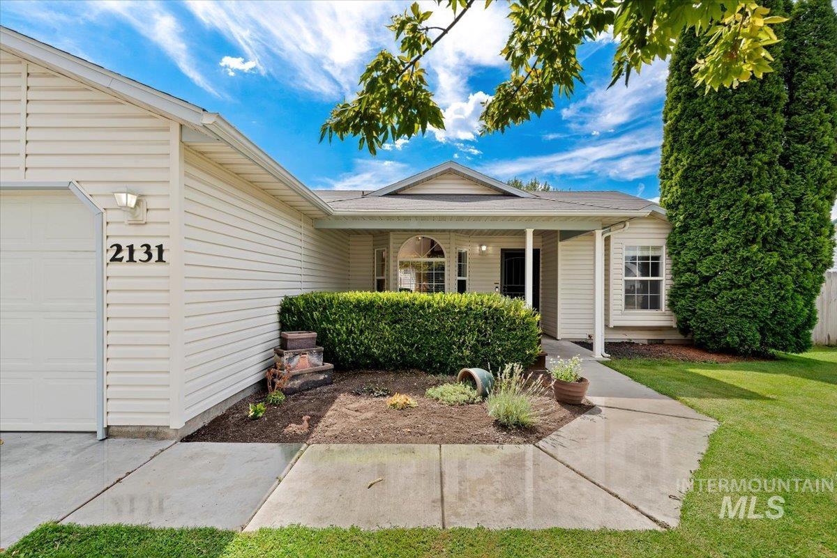 2131 E Colorado Ave, Nampa, Idaho 83686, 3 Bedrooms, 2 Bathrooms, Residential For Sale, Price $410,000,MLS 98999627