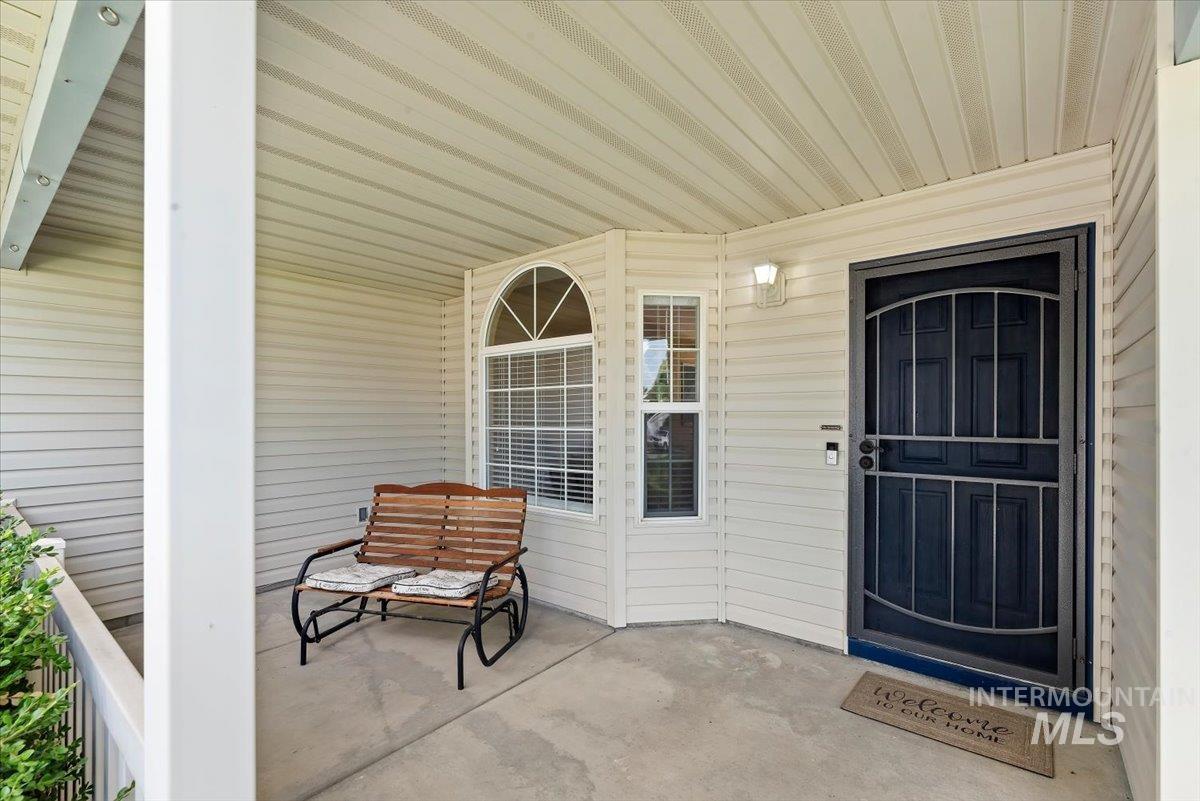 2131 E Colorado Ave, Nampa, Idaho 83686, 3 Bedrooms, 2 Bathrooms, Residential For Sale, Price $410,000,MLS 98999627