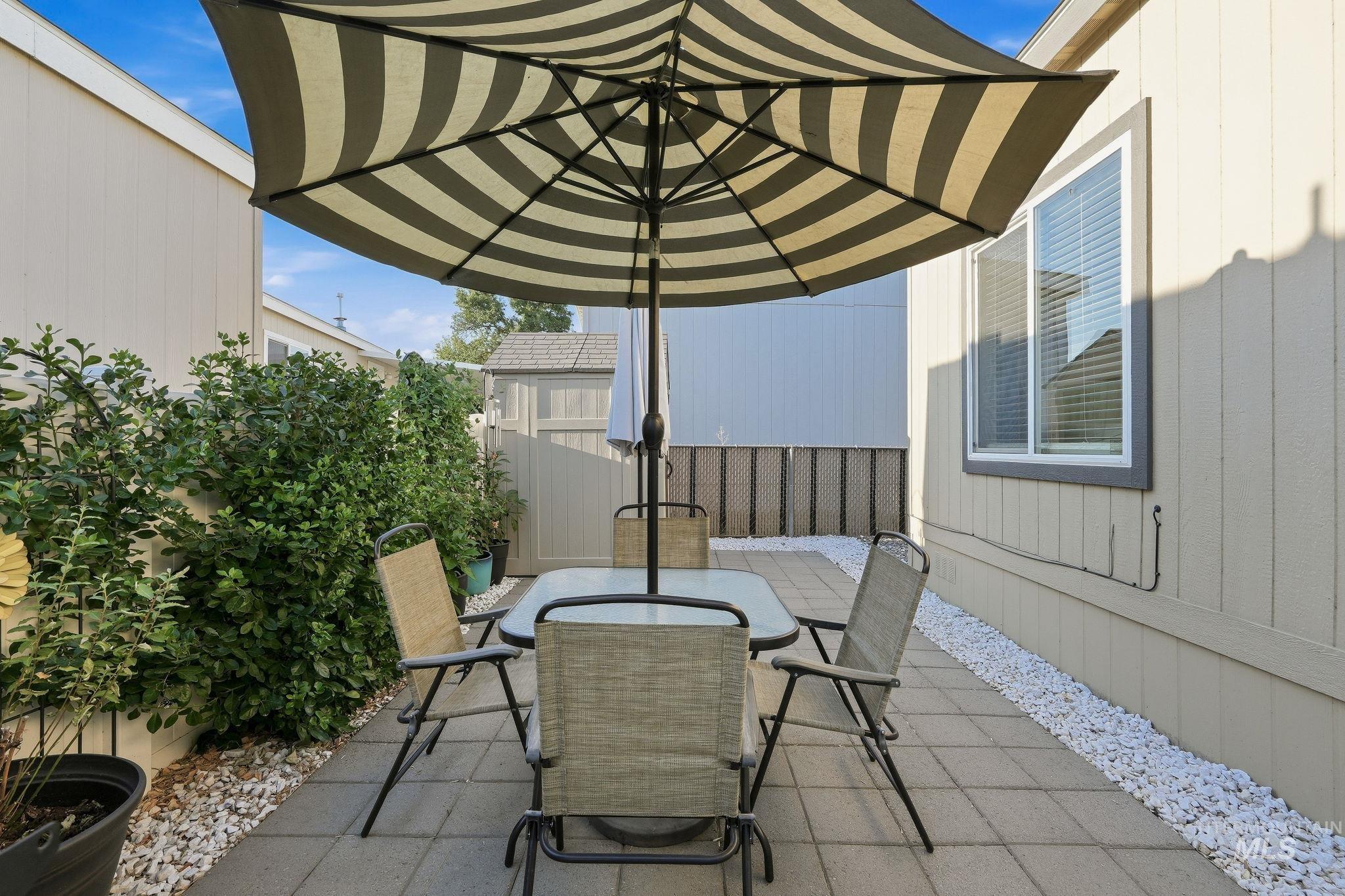 2401 S Owyhee St, Boise, Idaho 83705, 3 Bedrooms, 2 Bathrooms, Residential For Sale, Price $169,000,MLS 98999628