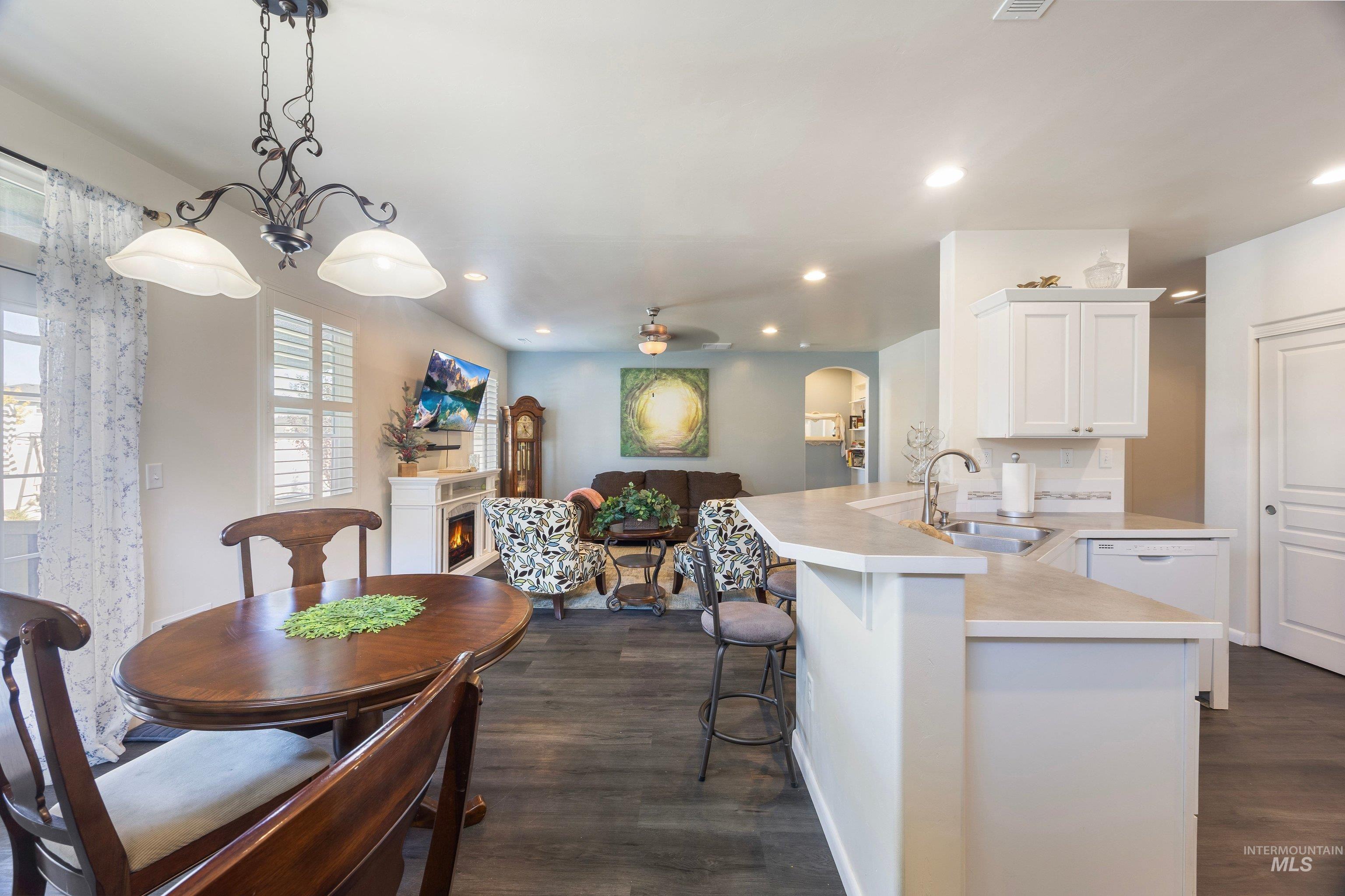 310 S Voyage Ave, Caldwell, Idaho 83605, 3 Bedrooms, 2 Bathrooms, Residential For Sale, Price $400,000,MLS 98999632