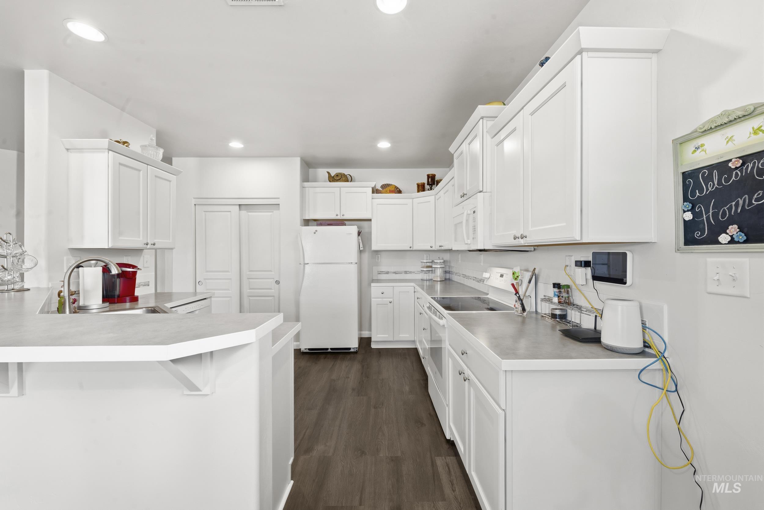310 S Voyage Ave, Caldwell, Idaho 83605, 3 Bedrooms, 2 Bathrooms, Residential For Sale, Price $400,000,MLS 98999632