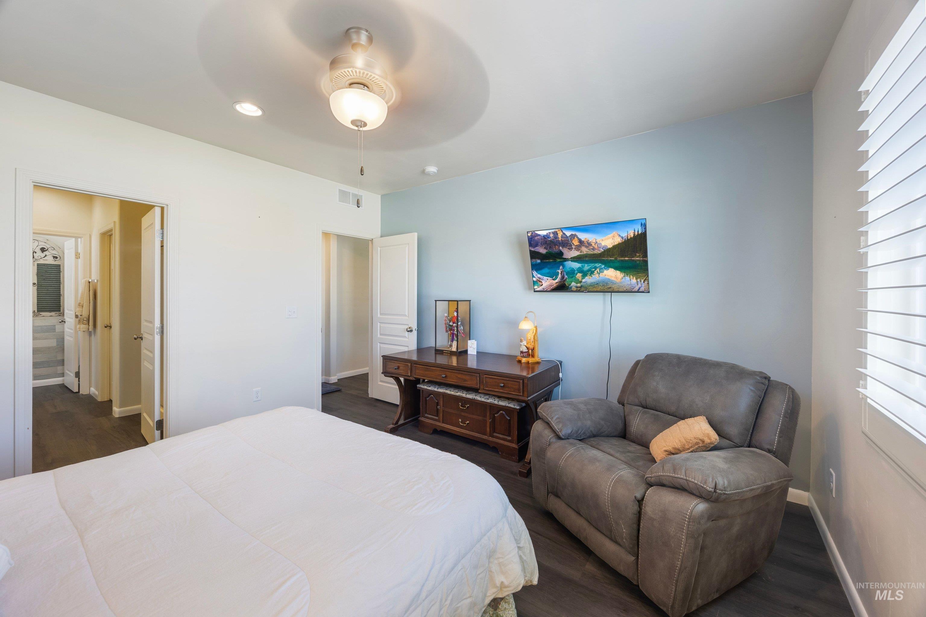 310 S Voyage Ave, Caldwell, Idaho 83605, 3 Bedrooms, 2 Bathrooms, Residential For Sale, Price $400,000,MLS 98999632