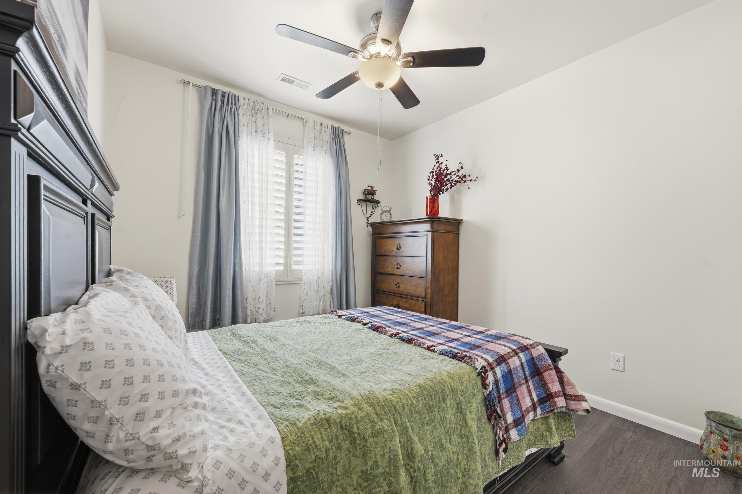 310 S Voyage Ave, Caldwell, Idaho 83605, 3 Bedrooms, 2 Bathrooms, Residential For Sale, Price $400,000,MLS 98999632