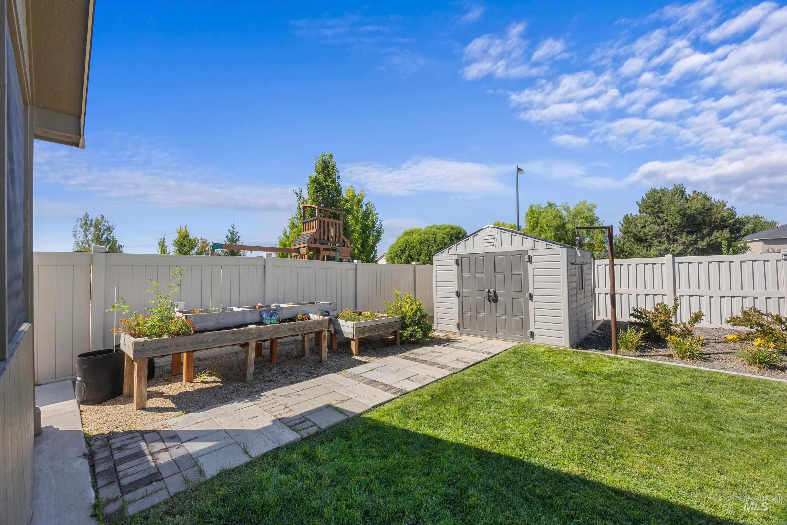 310 S Voyage Ave, Caldwell, Idaho 83605, 3 Bedrooms, 2 Bathrooms, Residential For Sale, Price $400,000,MLS 98999632