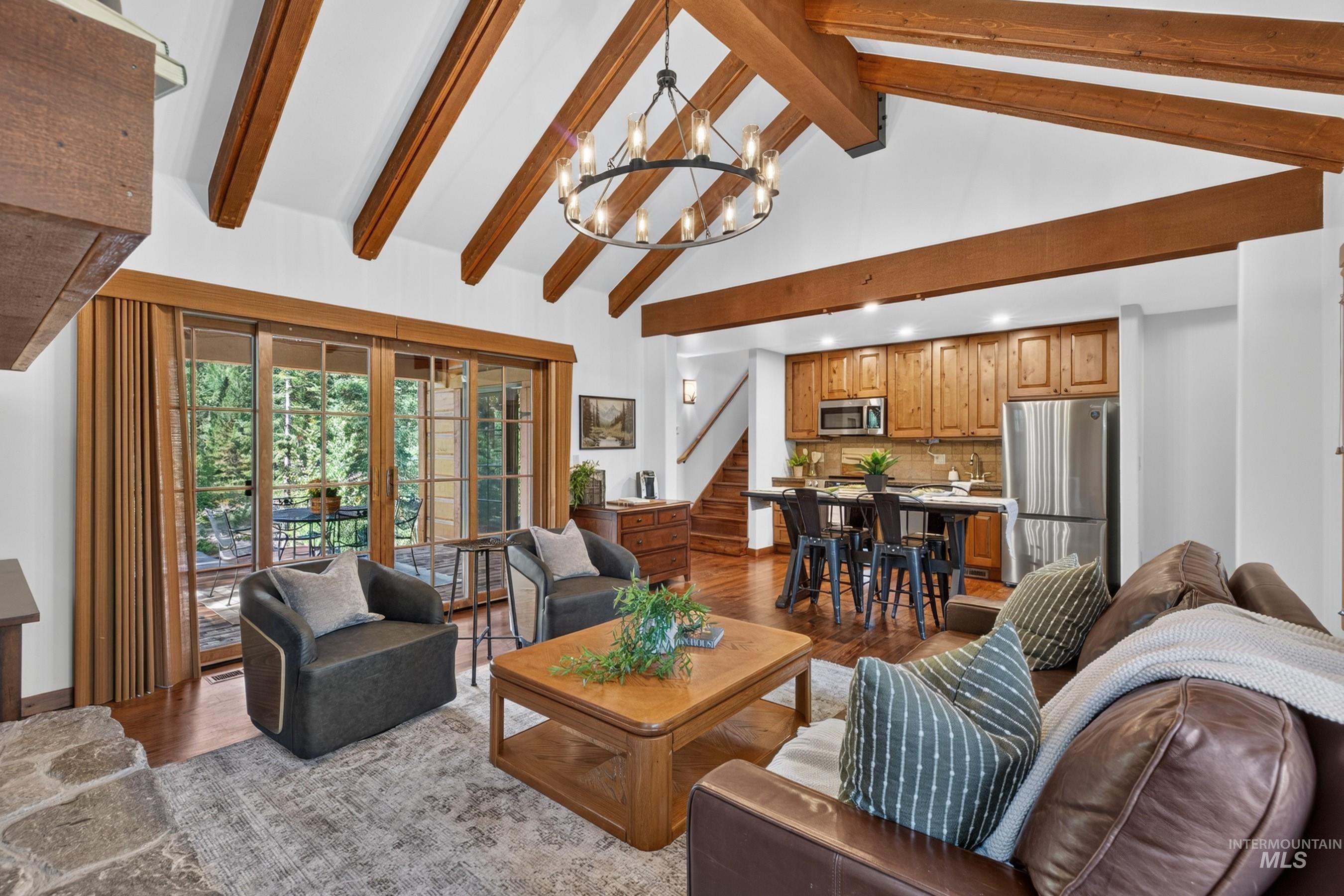 15 Rock Creek Court, Donnelly, Idaho 83615, 2 Bedrooms, 2.5 Bathrooms, Residential For Sale, Price $1,385,000,MLS 98999633