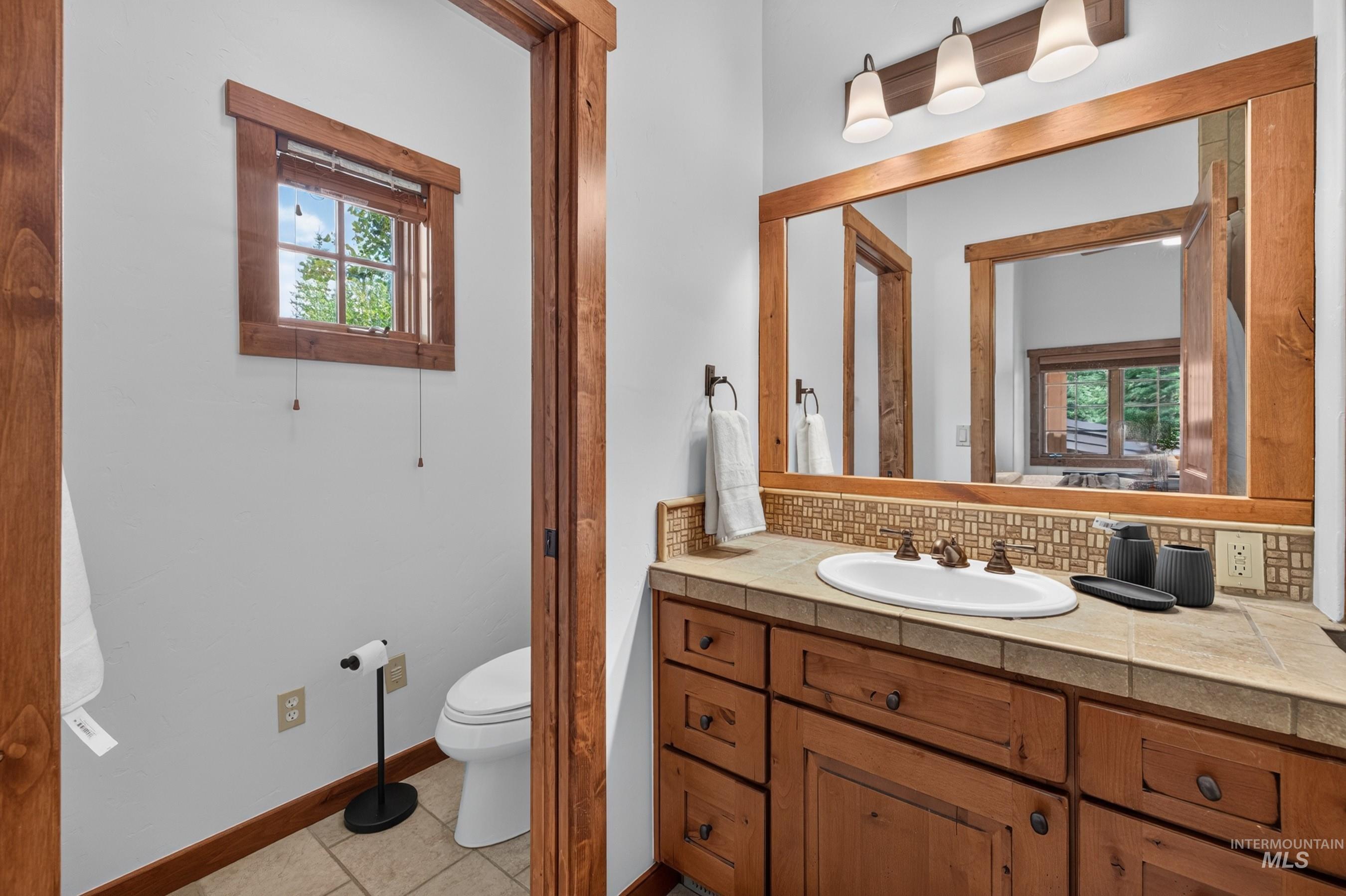 15 Rock Creek Court, Donnelly, Idaho 83615, 2 Bedrooms, 2.5 Bathrooms, Residential For Sale, Price $1,385,000,MLS 98999633