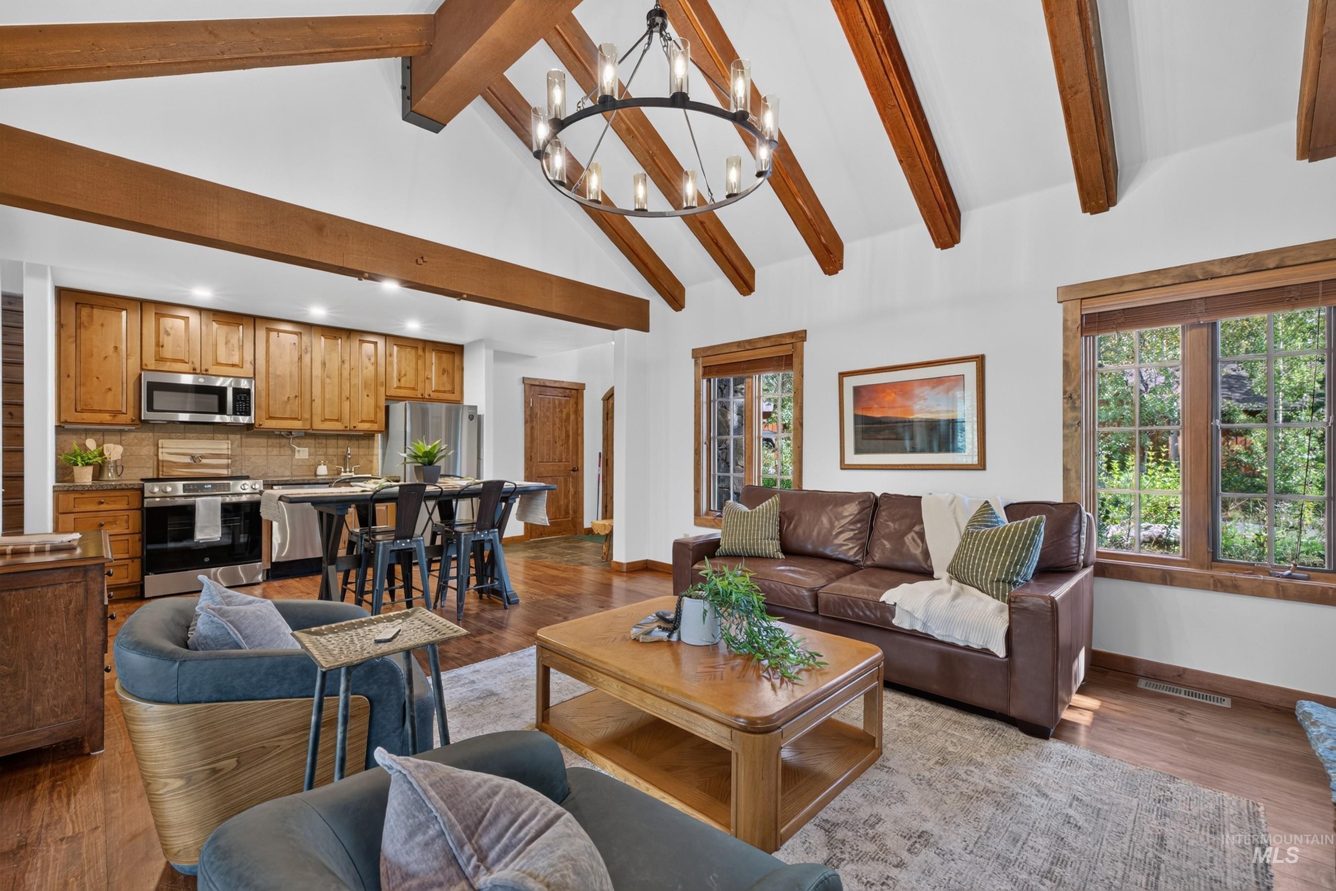 15 Rock Creek Court, Donnelly, Idaho 83615, 2 Bedrooms, 2.5 Bathrooms, Residential For Sale, Price $1,385,000,MLS 98999633