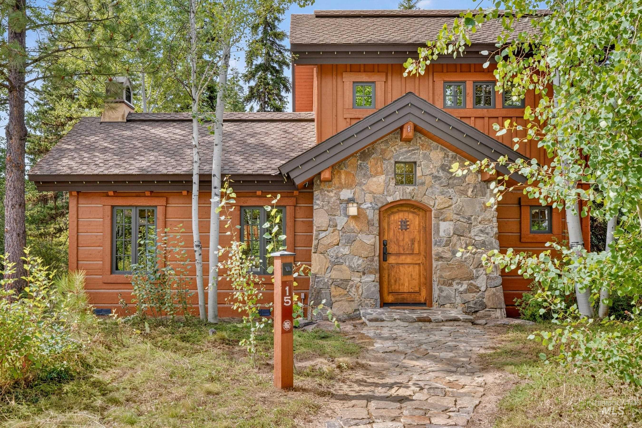 15 Rock Creek Court, Donnelly, Idaho 83615, 2 Bedrooms, 2.5 Bathrooms, Residential For Sale, Price $1,385,000,MLS 98999633