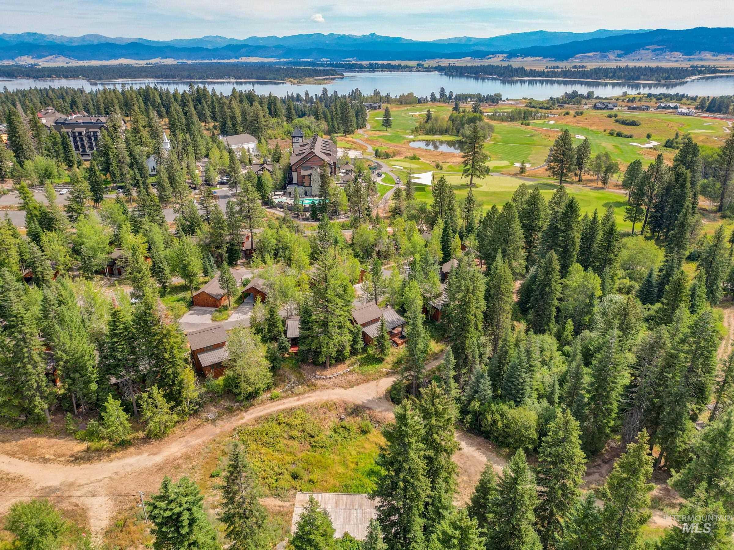15 Rock Creek Court, Donnelly, Idaho 83615, 2 Bedrooms, 2.5 Bathrooms, Residential For Sale, Price $1,385,000,MLS 98999633