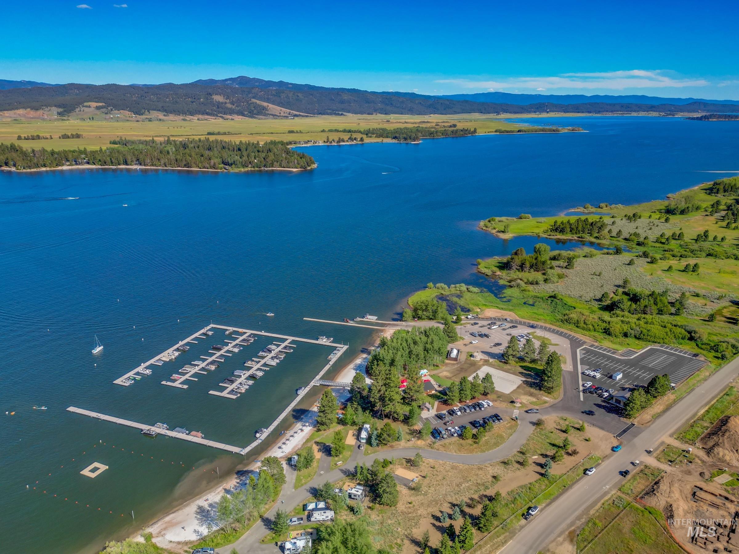 15 Rock Creek Court, Donnelly, Idaho 83615, 2 Bedrooms, 2.5 Bathrooms, Residential For Sale, Price $1,385,000,MLS 98999633