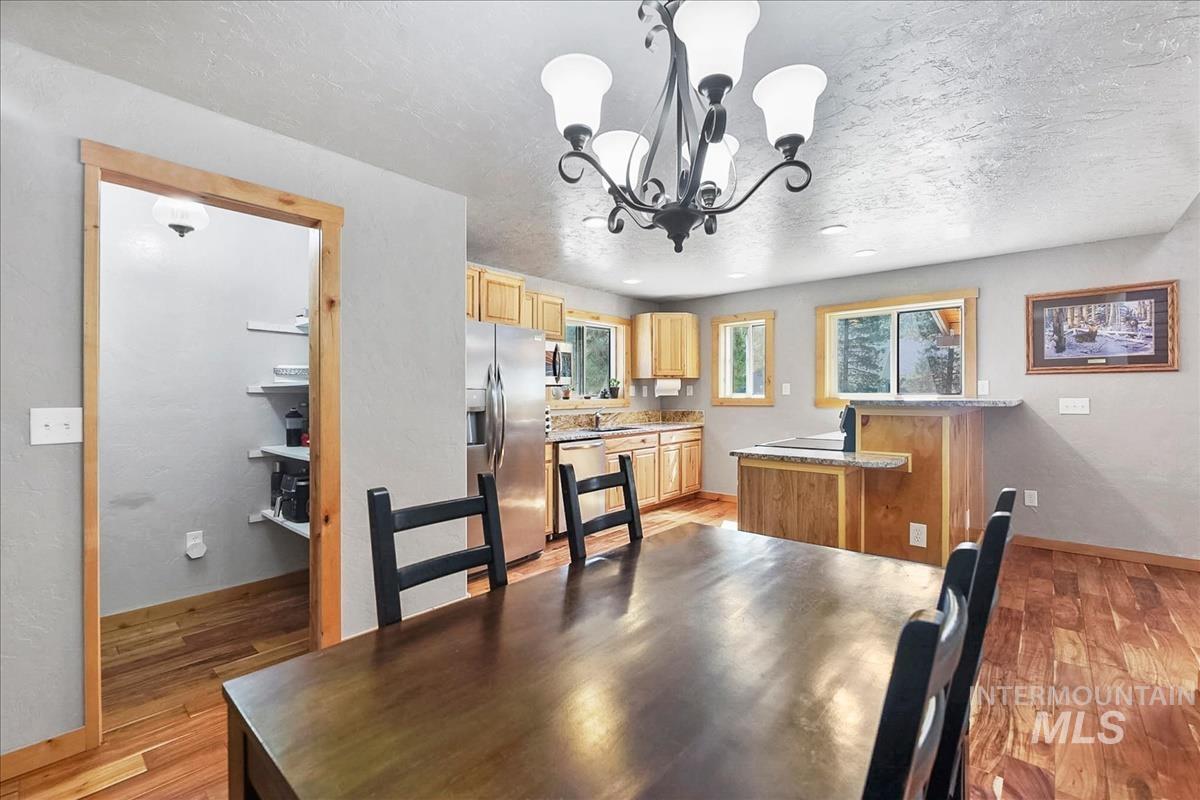 124 Mores Creek Dr, Idaho City, Idaho 83631, 3 Bedrooms, 2.5 Bathrooms, Residential For Sale, Price $469,900,MLS 98999634