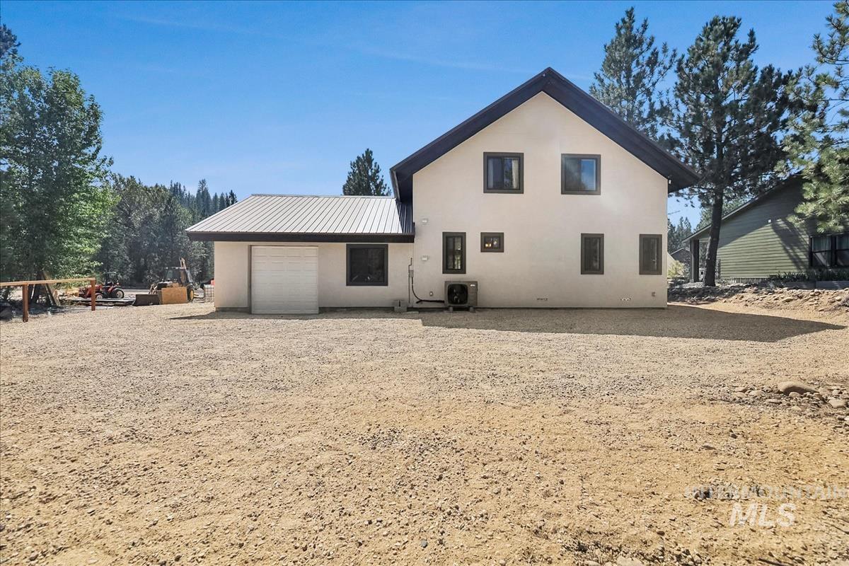 124 Mores Creek Dr, Idaho City, Idaho 83631, 3 Bedrooms, 2.5 Bathrooms, Residential For Sale, Price $469,900,MLS 98999634