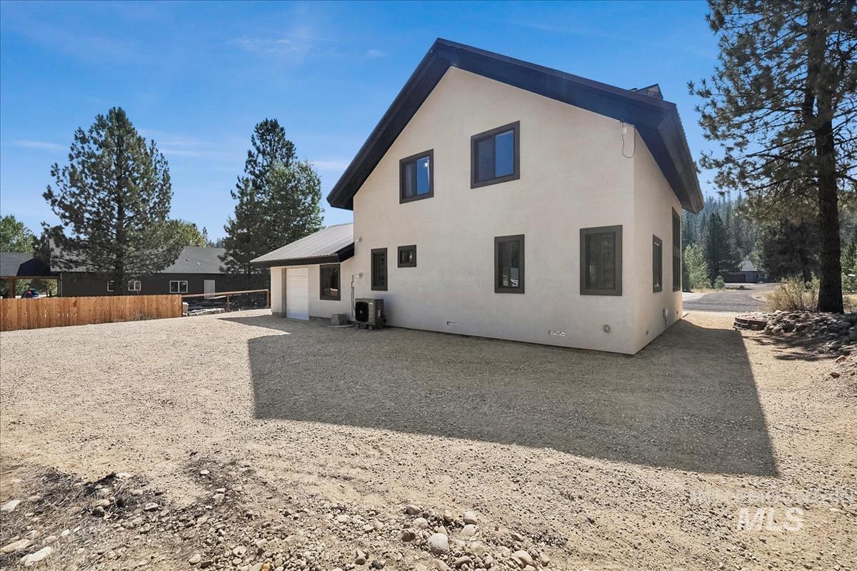 124 Mores Creek Dr, Idaho City, Idaho 83631, 3 Bedrooms, 2.5 Bathrooms, Residential For Sale, Price $469,900,MLS 98999634
