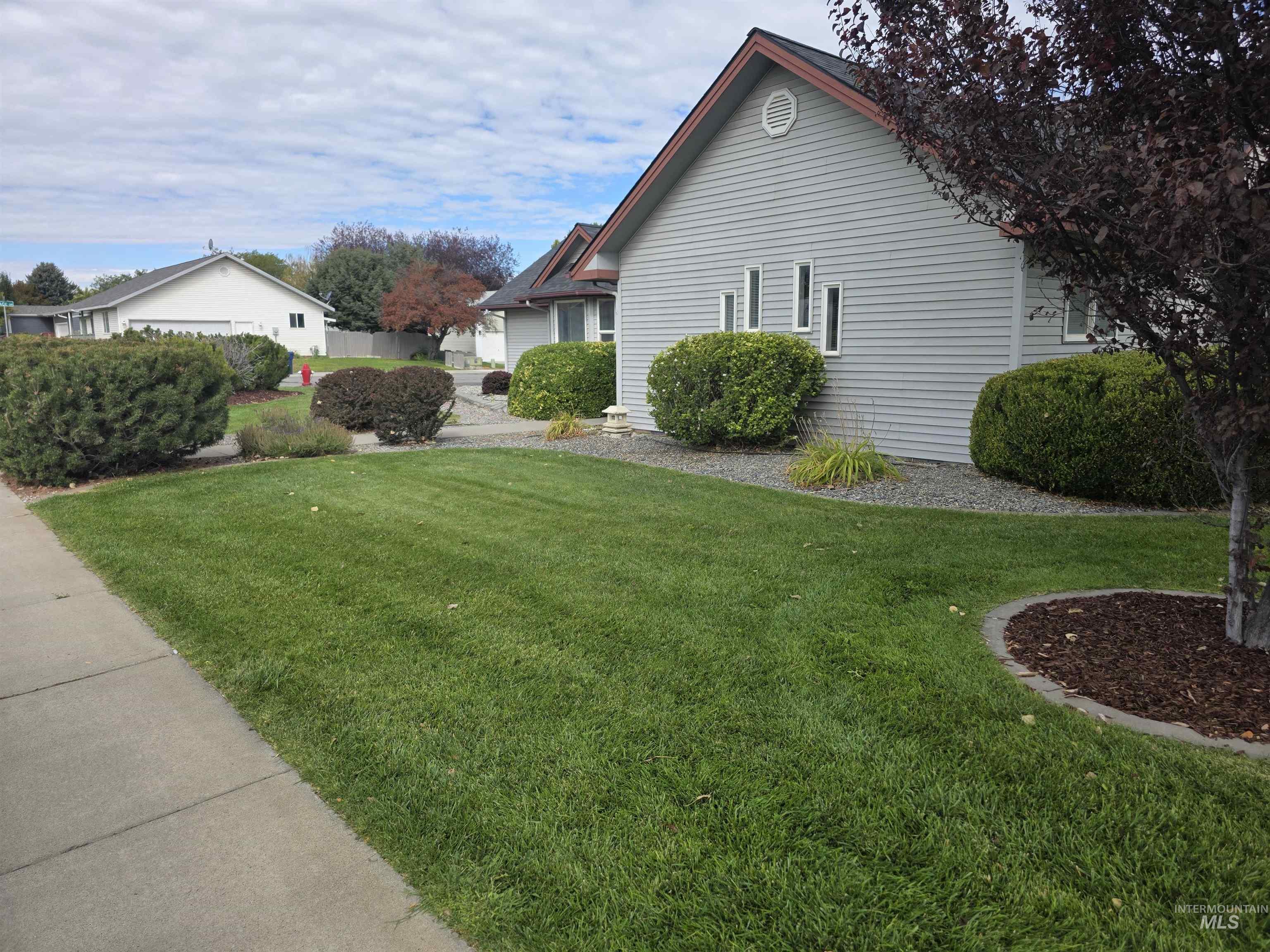 2657 4th Ave. East, Twin Falls, Idaho 83301, 3 Bedrooms, 2 Bathrooms, Residential For Sale, Price $360,000,MLS 98999637