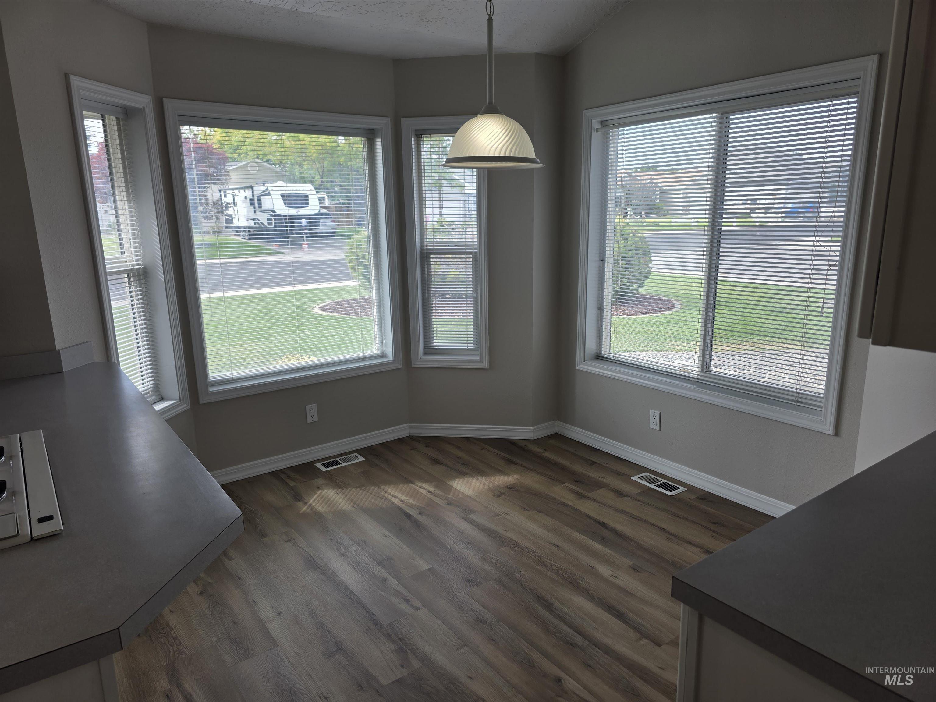 2657 4th Ave. East, Twin Falls, Idaho 83301, 3 Bedrooms, 2 Bathrooms, Residential For Sale, Price $360,000,MLS 98999637