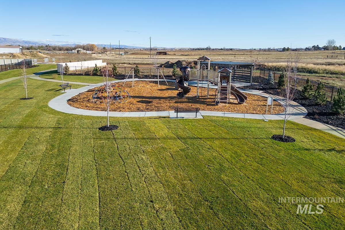 1681 E Hadler St., Meridian, Idaho 83642, 3 Bedrooms, 2 Bathrooms, Residential For Sale, Price $486,800,MLS 98999638