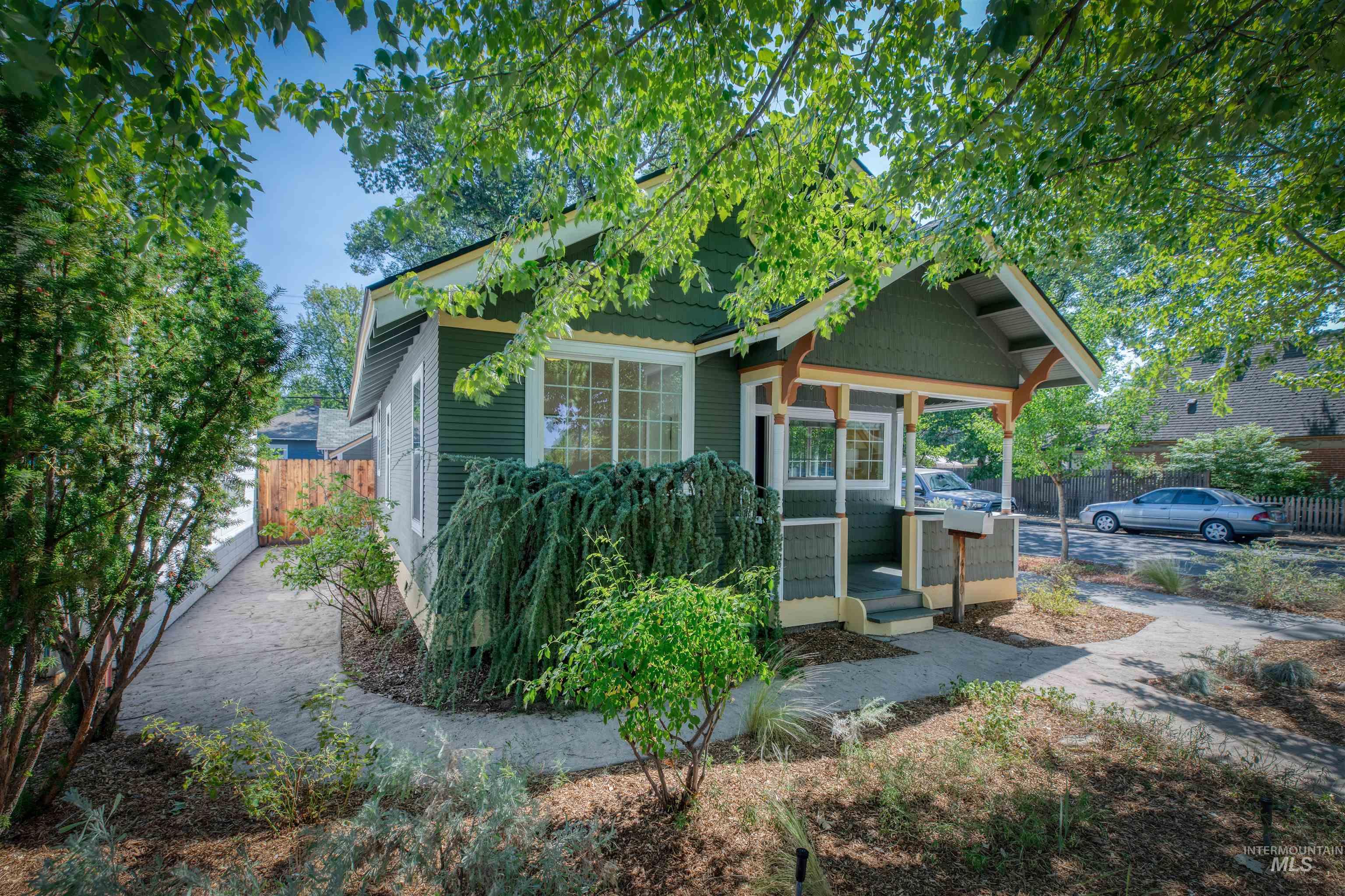 1900 N 13th St, Boise, Idaho 83702, 3 Bedrooms, 1.5 Bathrooms, Residential For Sale, Price $699,900,MLS 98999639