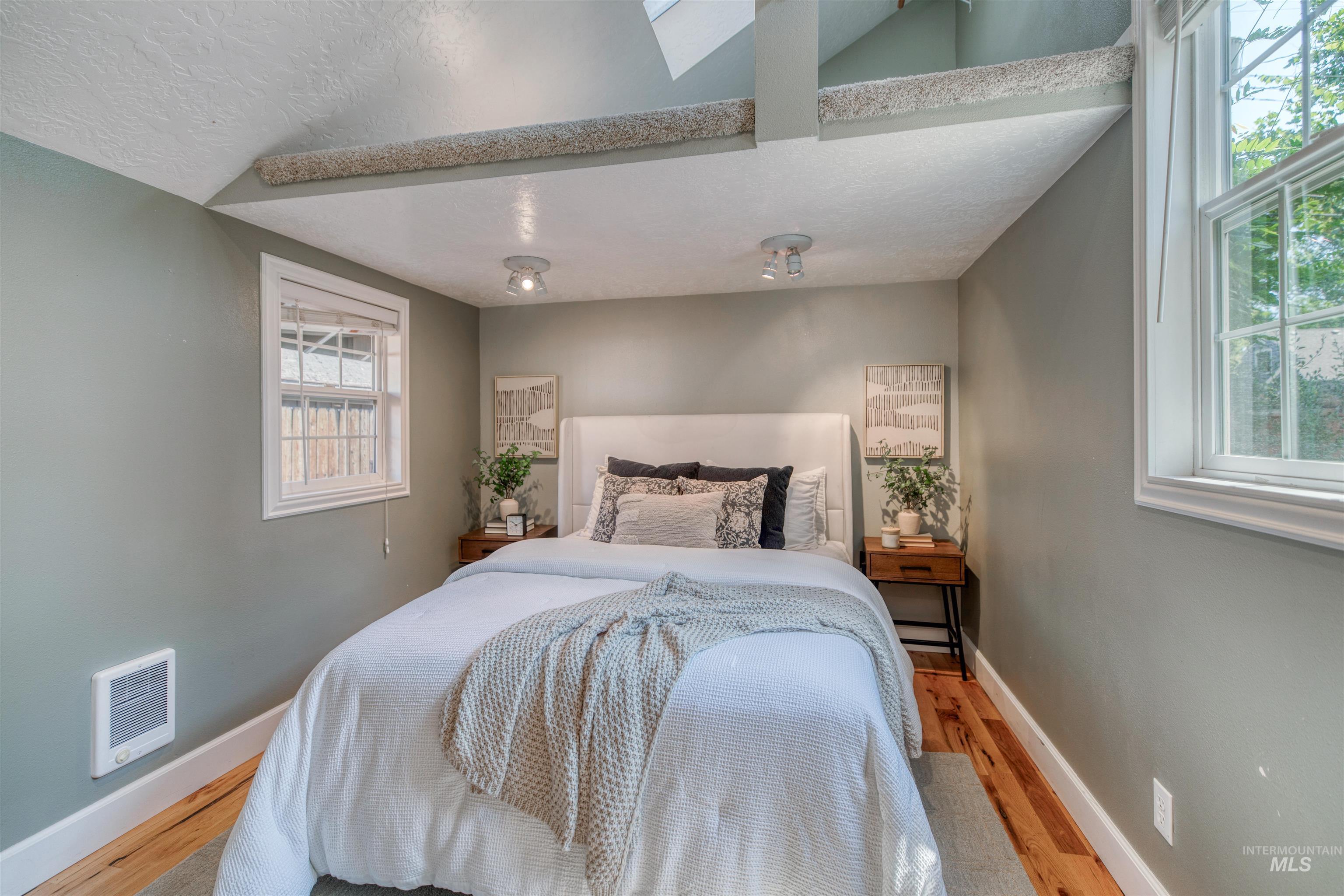 1900 N 13th St, Boise, Idaho 83702, 3 Bedrooms, 1.5 Bathrooms, Residential For Sale, Price $699,900,MLS 98999639