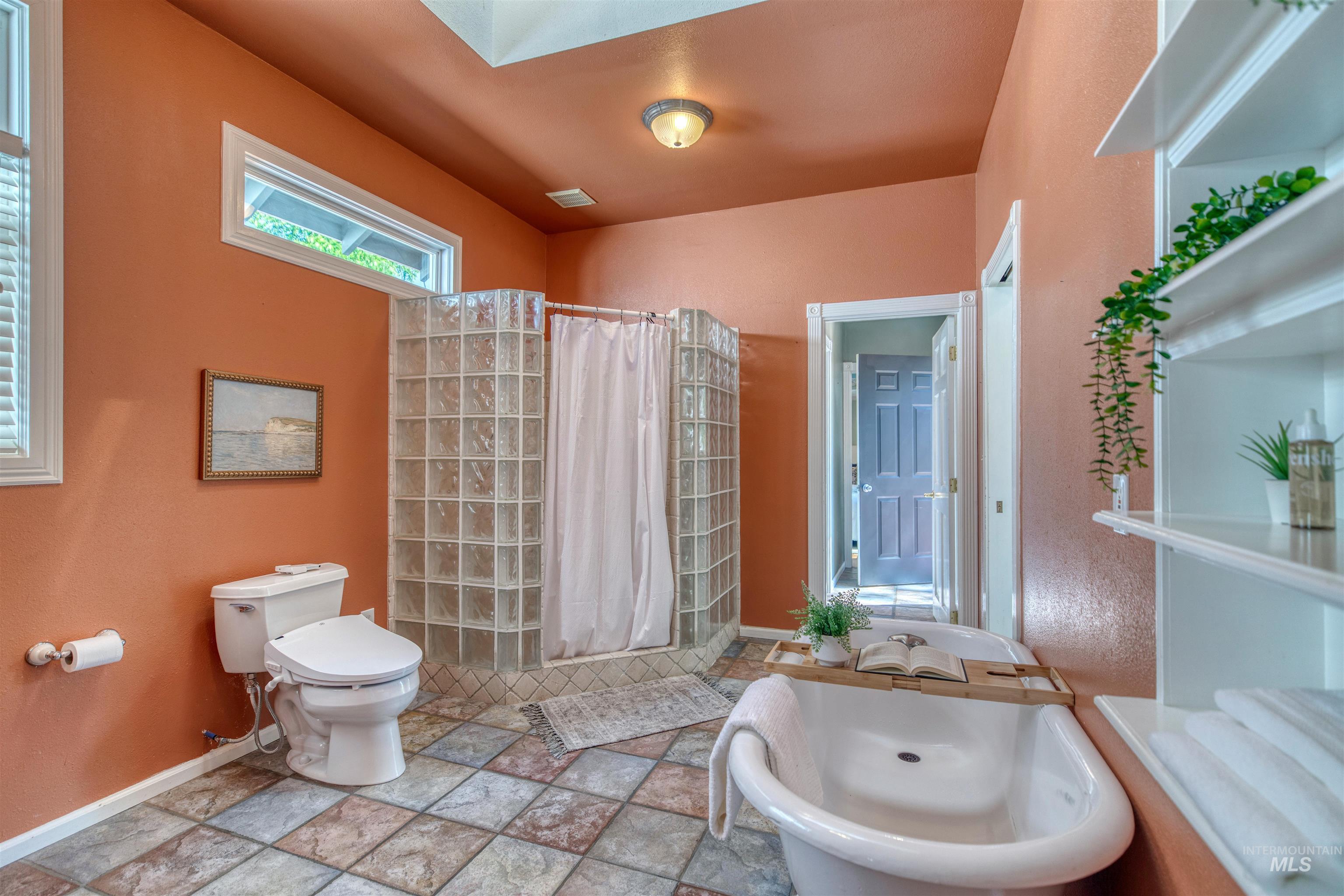 1900 N 13th St, Boise, Idaho 83702, 3 Bedrooms, 1.5 Bathrooms, Residential For Sale, Price $699,900,MLS 98999639
