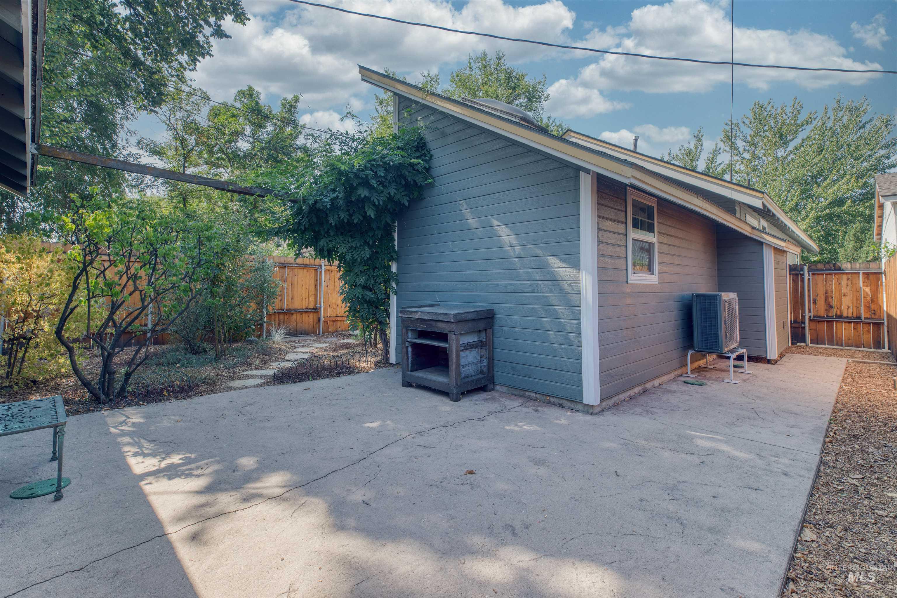 1900 N 13th St, Boise, Idaho 83702, 3 Bedrooms, 1.5 Bathrooms, Residential For Sale, Price $699,900,MLS 98999639