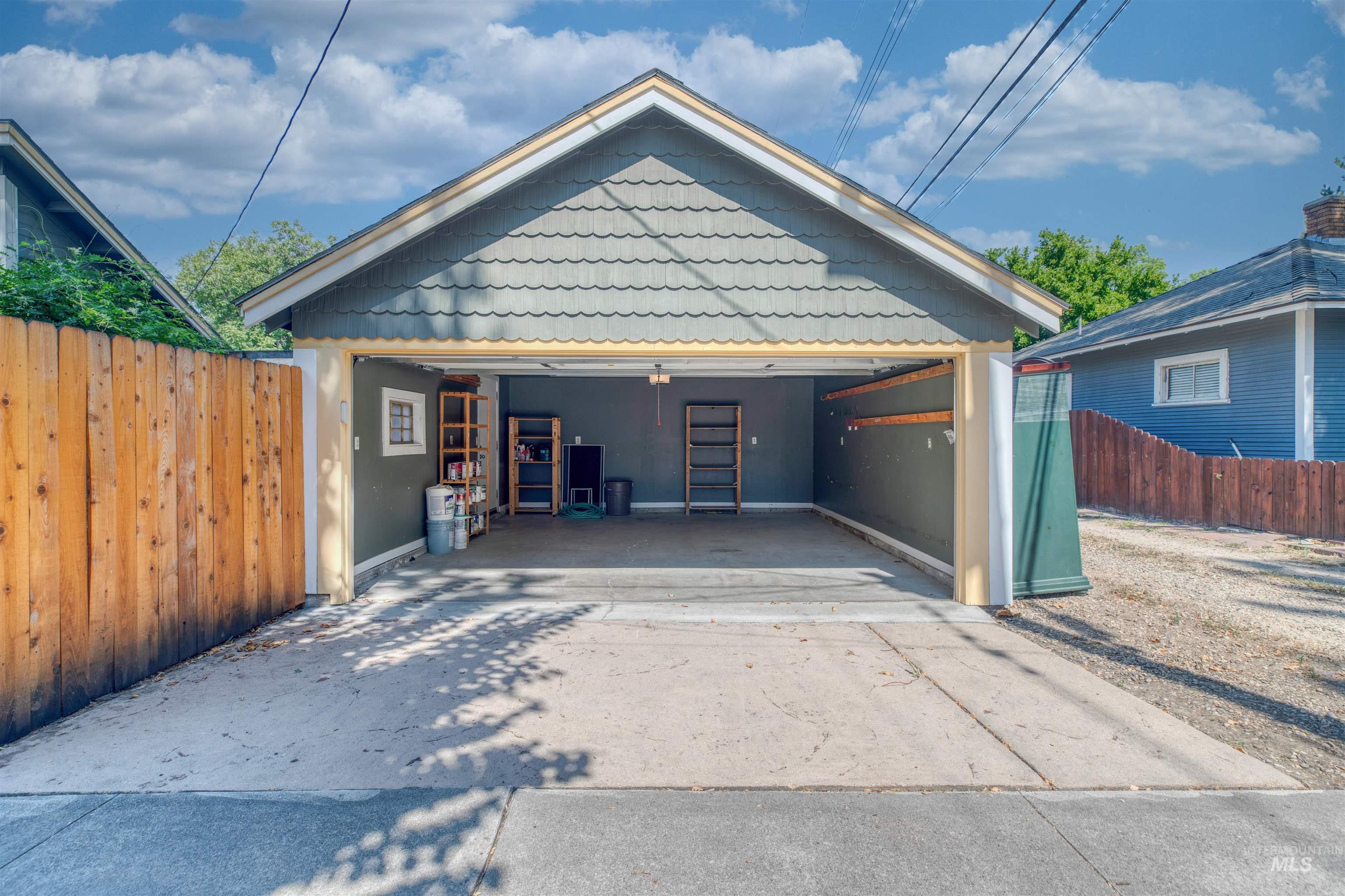 1900 N 13th St, Boise, Idaho 83702, 3 Bedrooms, 1.5 Bathrooms, Residential For Sale, Price $699,900,MLS 98999639