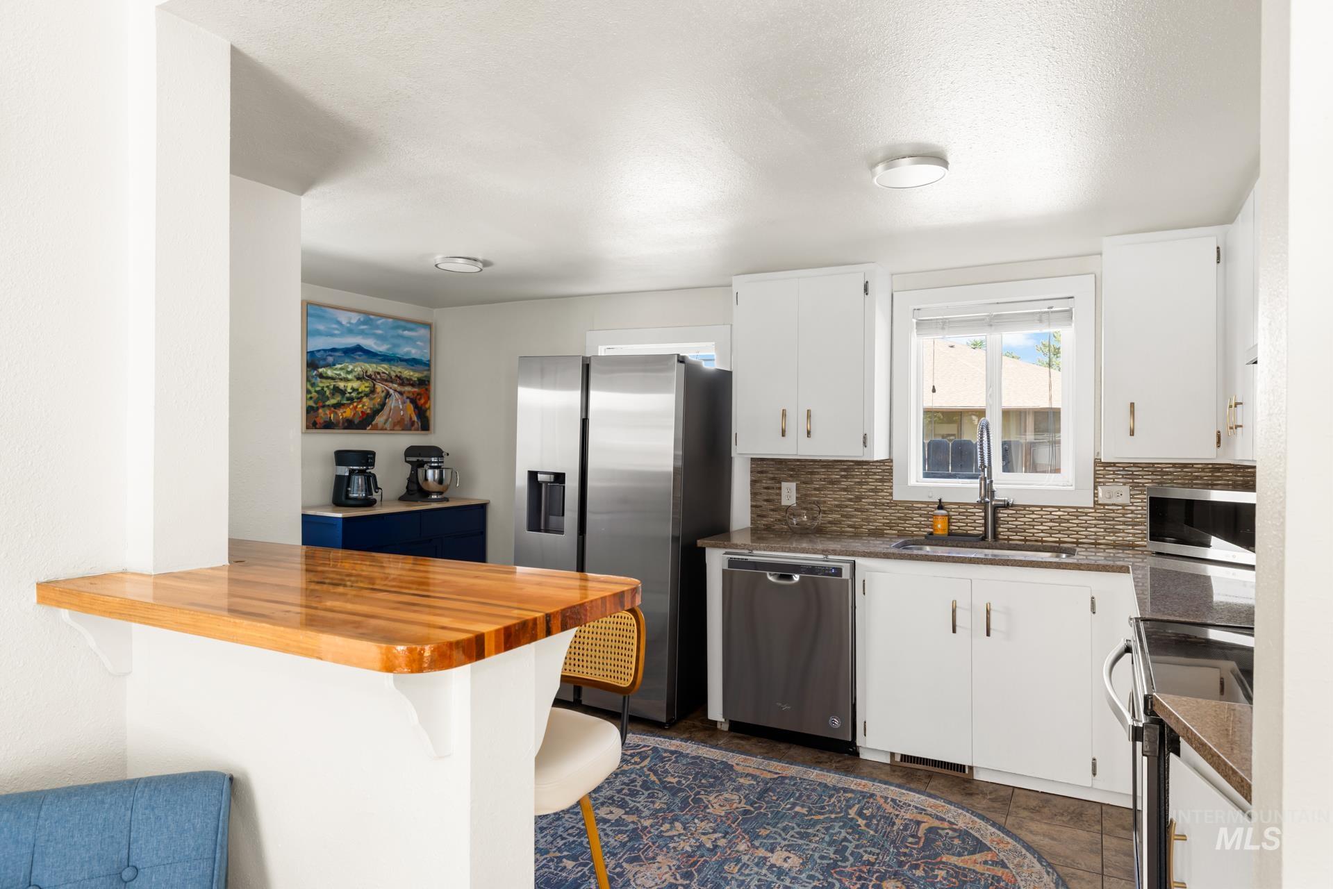 2523 W Idaho St, Boise, Idaho 83702, 2 Bedrooms, 1 Bathroom, Residential For Sale, Price $499,000,MLS 98999640