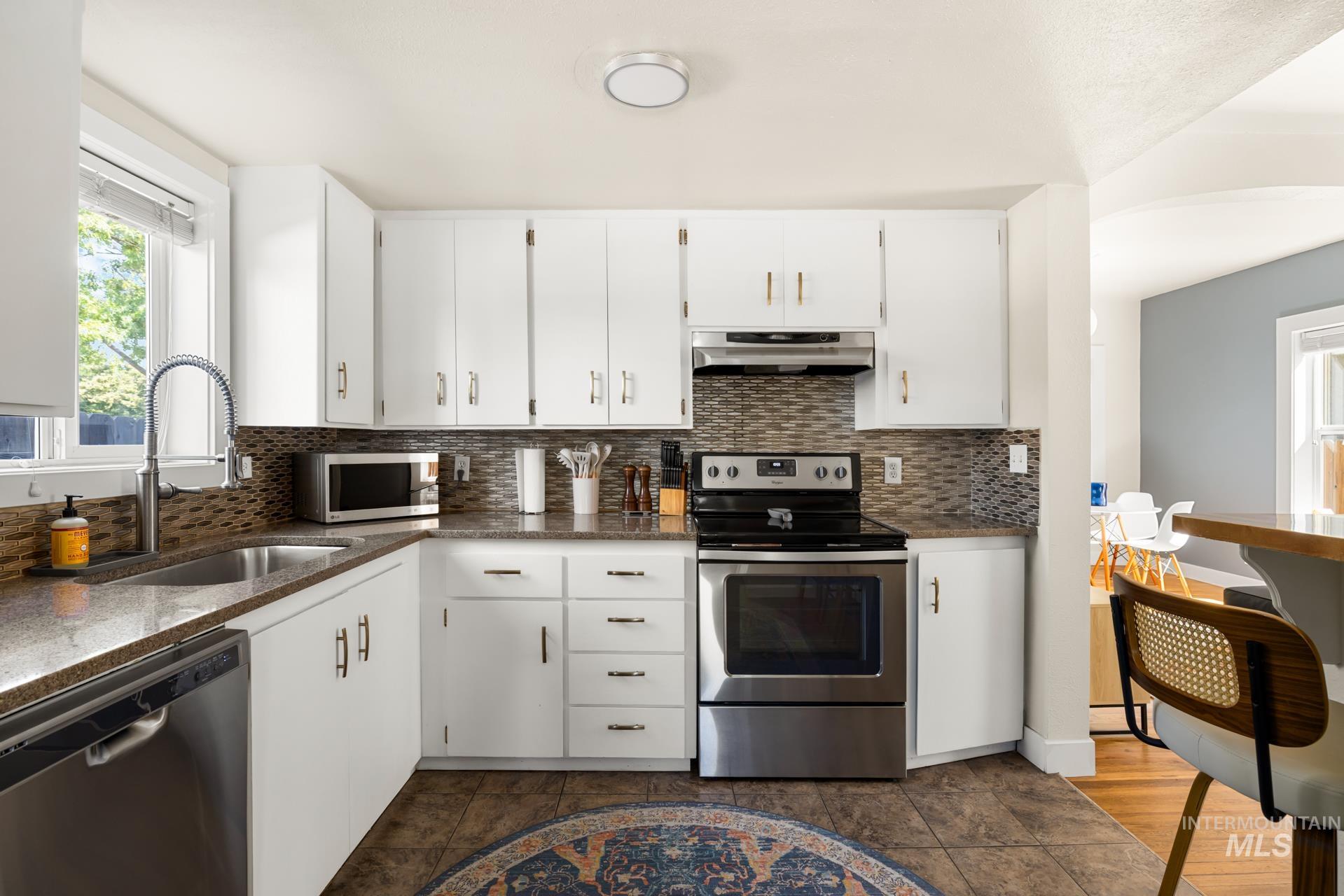 2523 W Idaho St, Boise, Idaho 83702, 2 Bedrooms, 1 Bathroom, Residential For Sale, Price $499,000,MLS 98999640