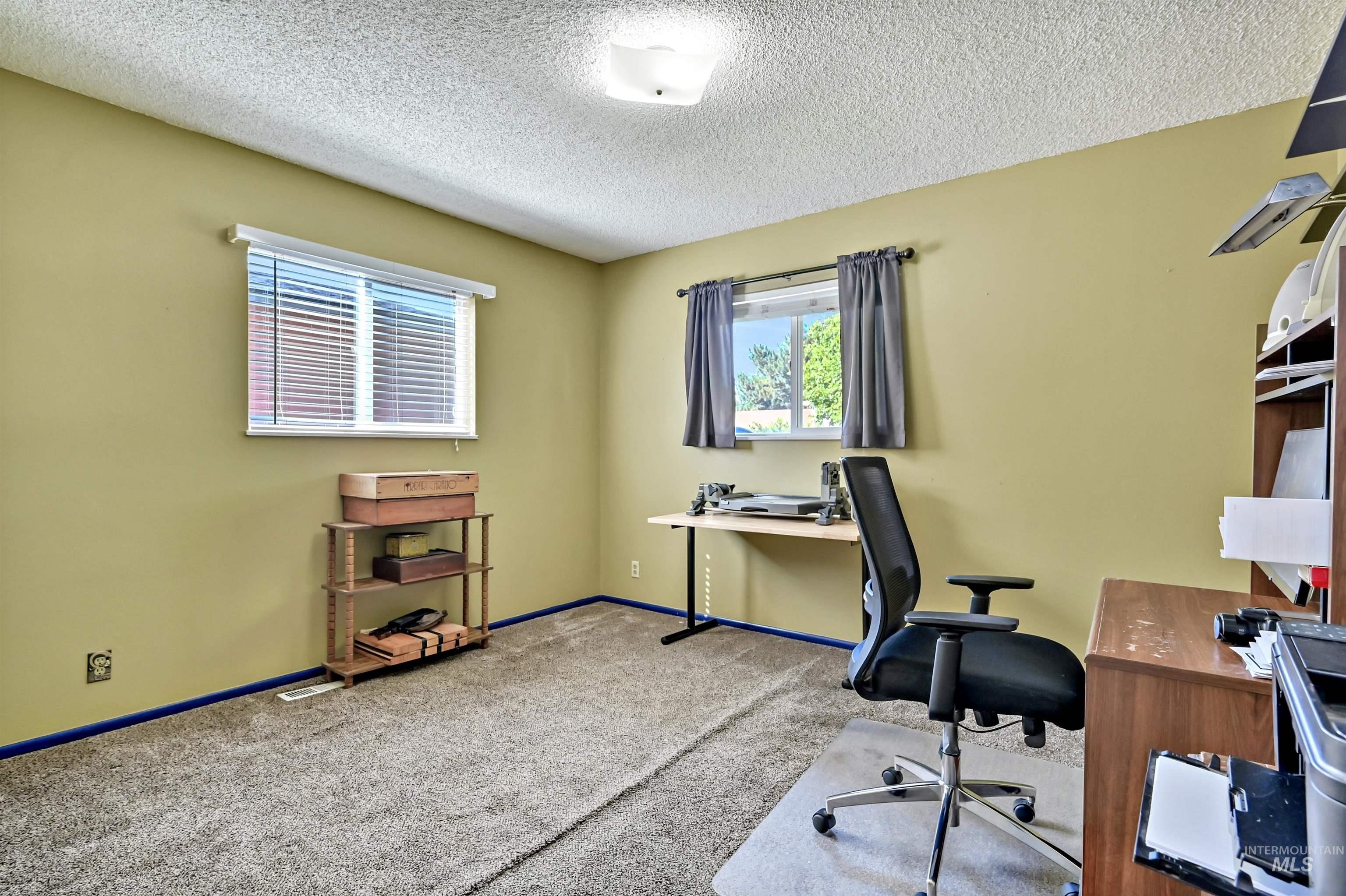 172 N Benewah Place, Nampa, Idaho 83651, 3 Bedrooms, 2 Bathrooms, Residential For Sale, Price $390,000,MLS 98999642