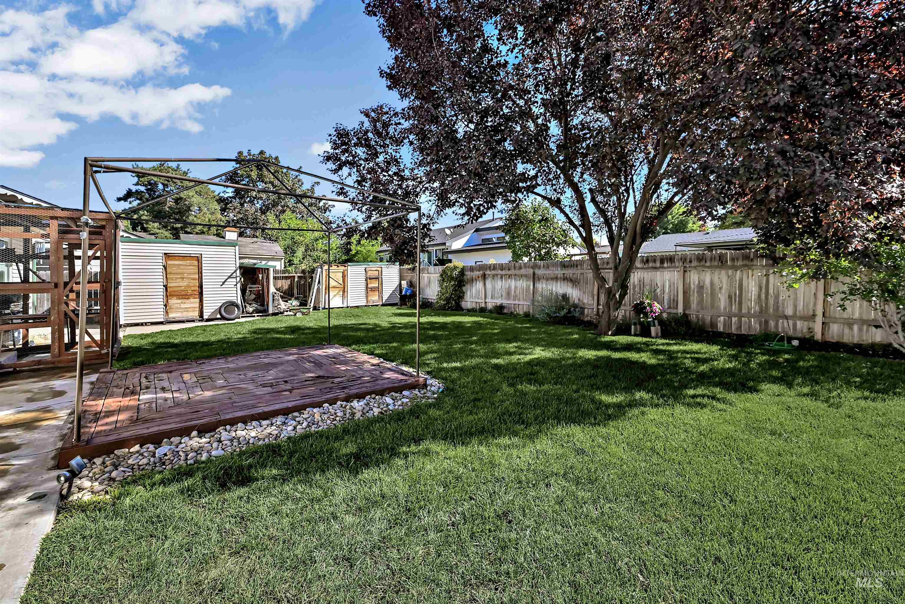 172 N Benewah Place, Nampa, Idaho 83651, 3 Bedrooms, 2 Bathrooms, Residential For Sale, Price $390,000,MLS 98999642