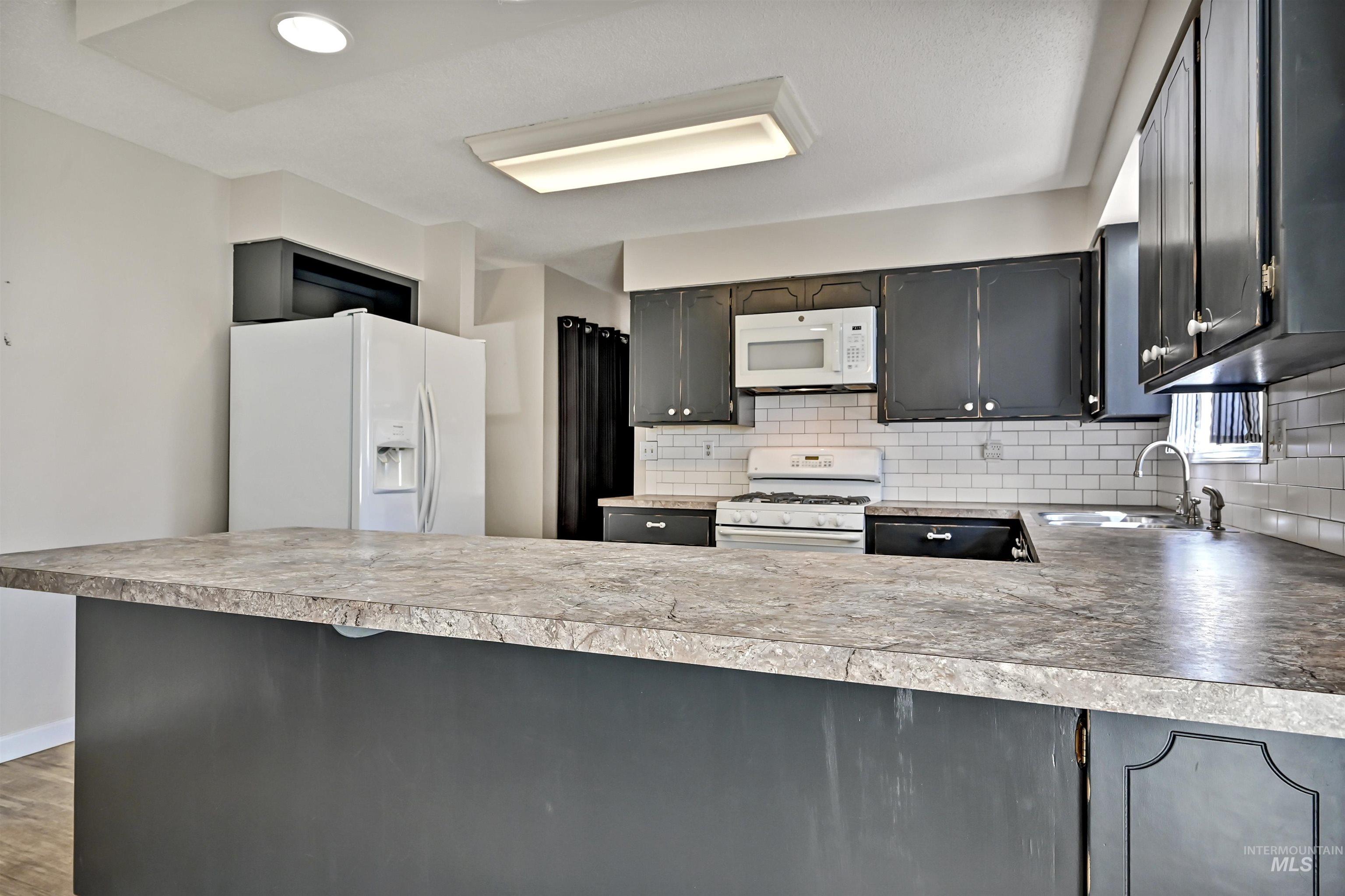 172 N Benewah Place, Nampa, Idaho 83651, 3 Bedrooms, 2 Bathrooms, Residential For Sale, Price $390,000,MLS 98999642