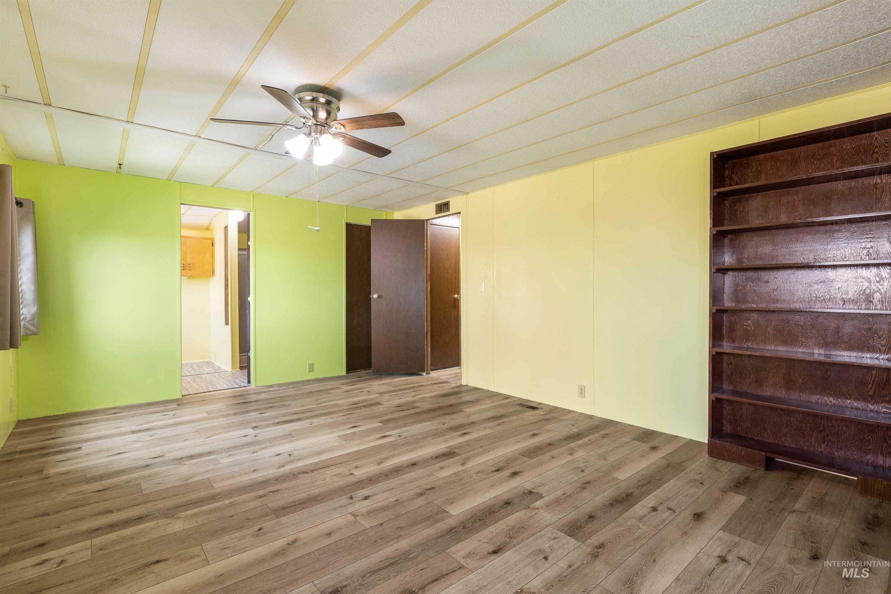 236 N 200 W, Jerome, Idaho 83338, 4 Bedrooms, 2 Bathrooms, Residential For Sale, Price $350,000, 98999643
