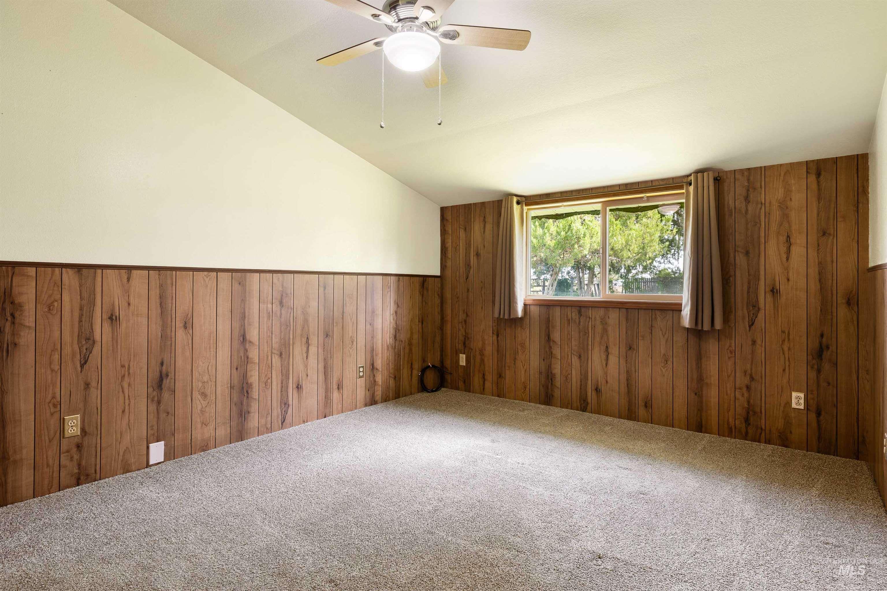 236 N 200 W, Jerome, Idaho 83338, 4 Bedrooms, 2 Bathrooms, Residential For Sale, Price $350,000, 98999643