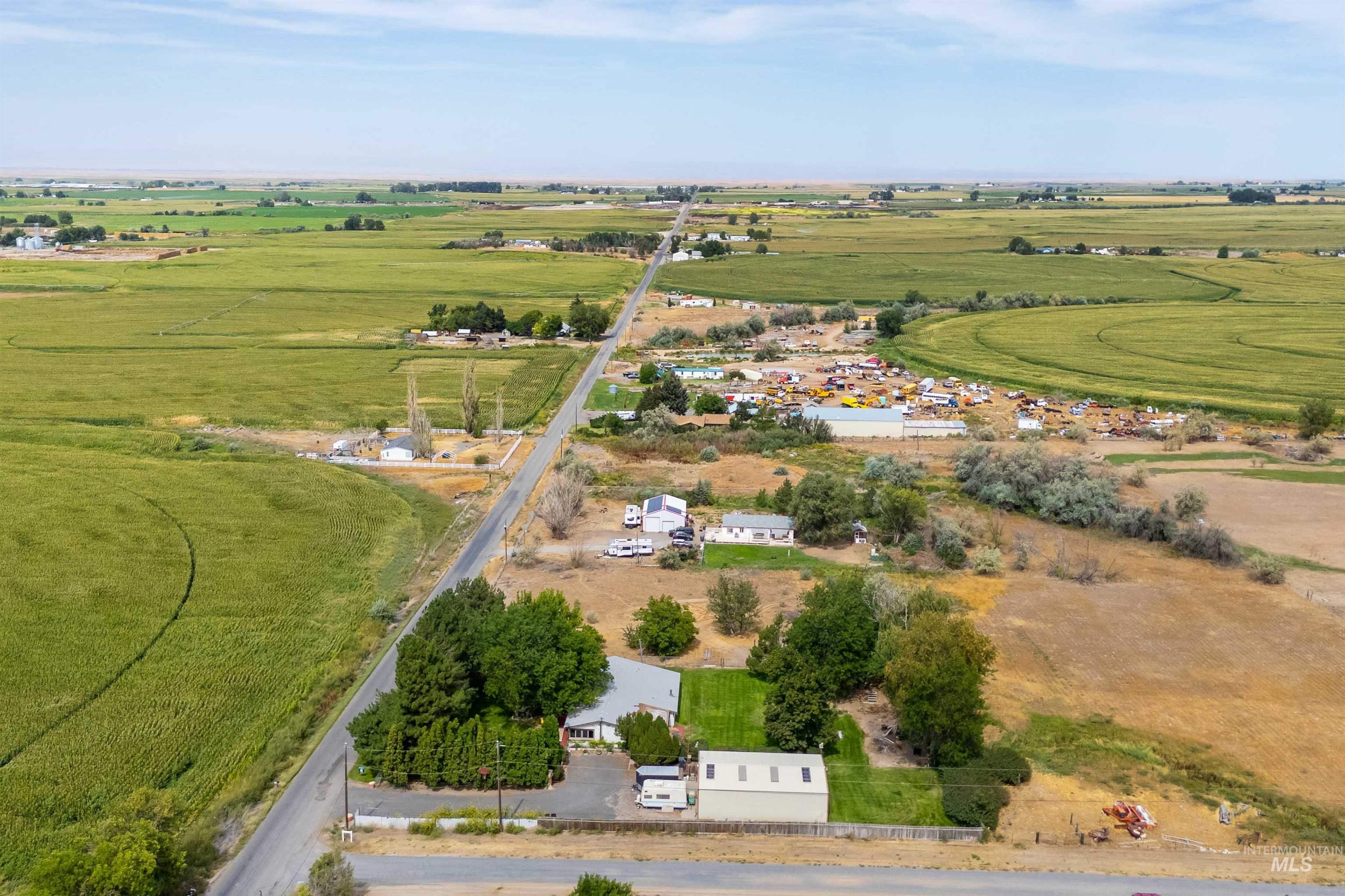 236 N 200 W, Jerome, Idaho 83338, 4 Bedrooms, 2 Bathrooms, Residential For Sale, Price $350,000, 98999643