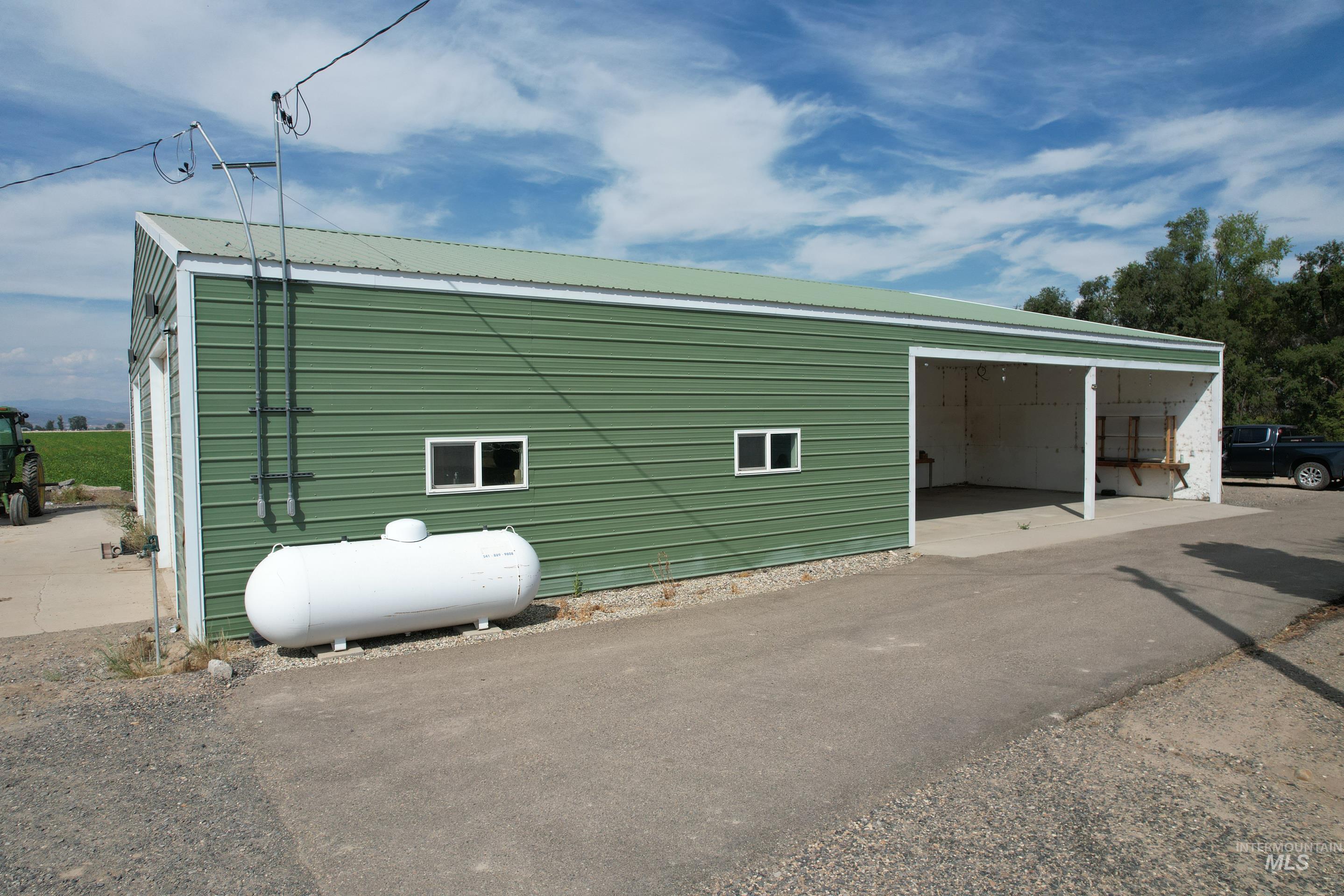 254 Ivy Road, Ontario, Idaho 97914, 3 Bedrooms, 1 Bathroom, Farm & Ranch For Sale, Price $950,000, 98999644
