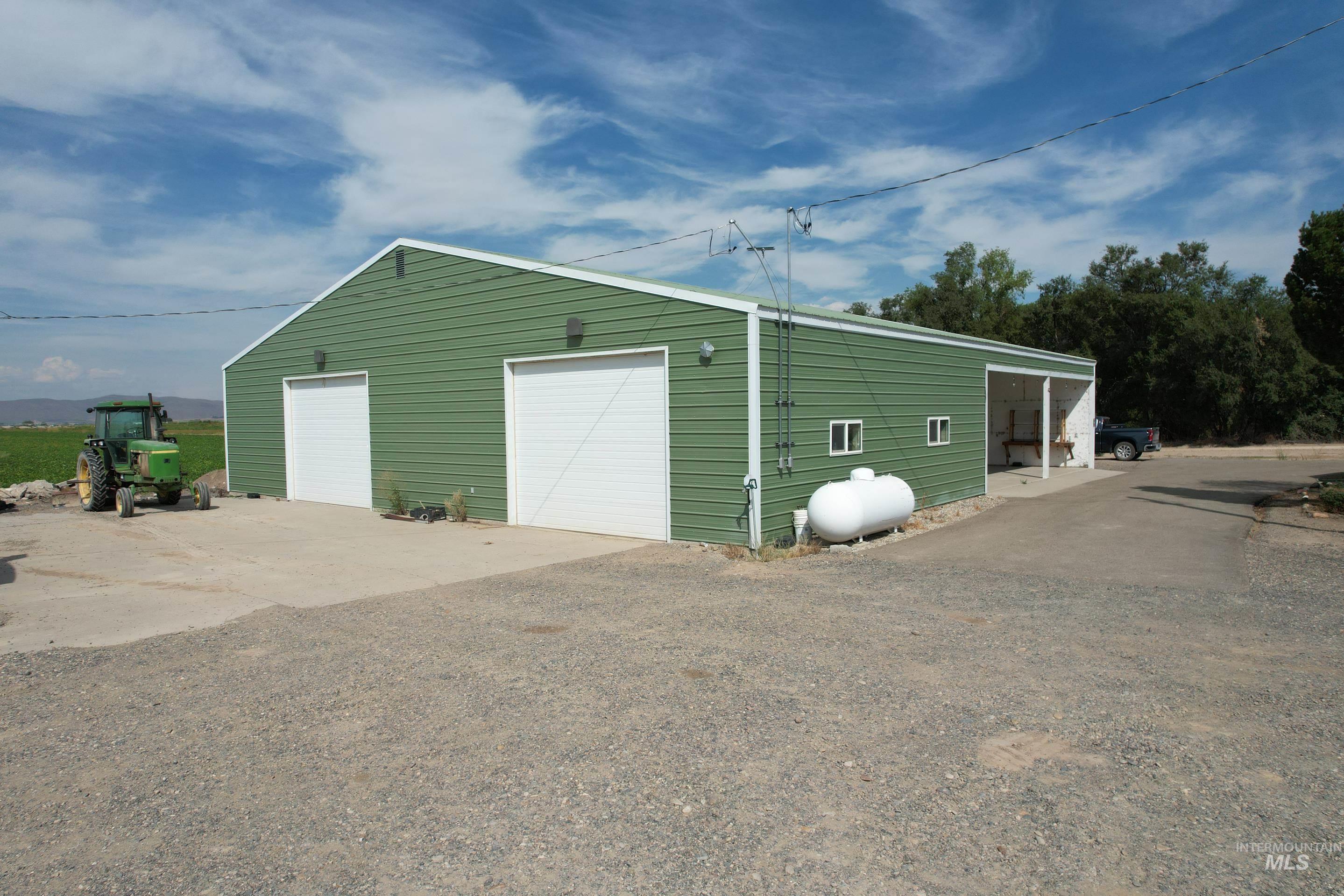 254 Ivy Road, Ontario, Idaho 97914, 3 Bedrooms, 1 Bathroom, Farm & Ranch For Sale, Price $950,000, 98999644