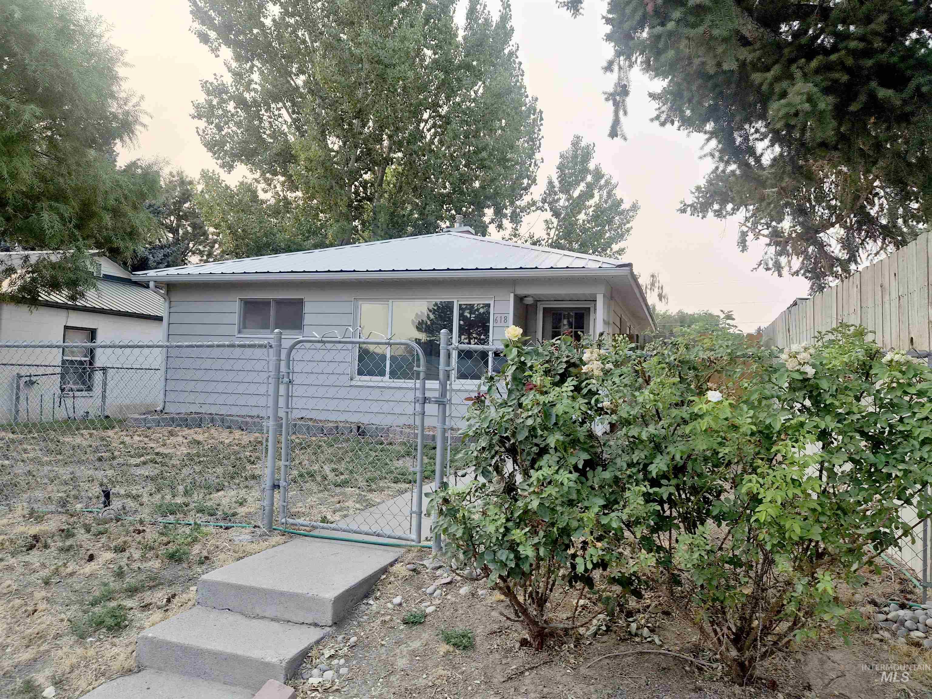 618 E Avenue D, Jerome, Idaho 83338, 2 Bedrooms, 1 Bathroom, Residential For Sale, Price $239,900, 98999645