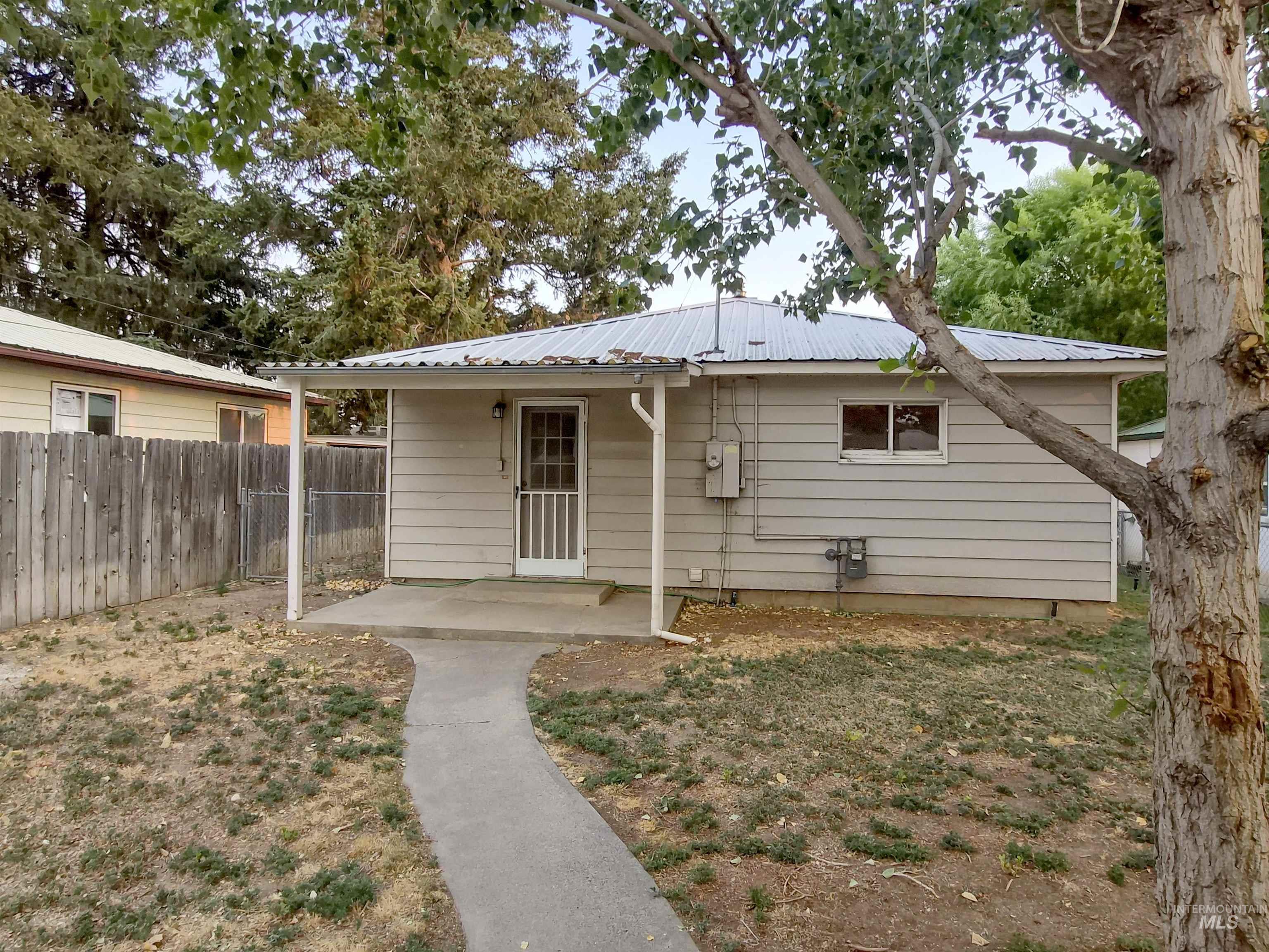 618 E Avenue D, Jerome, Idaho 83338, 2 Bedrooms, 1 Bathroom, Residential For Sale, Price $239,900, 98999645